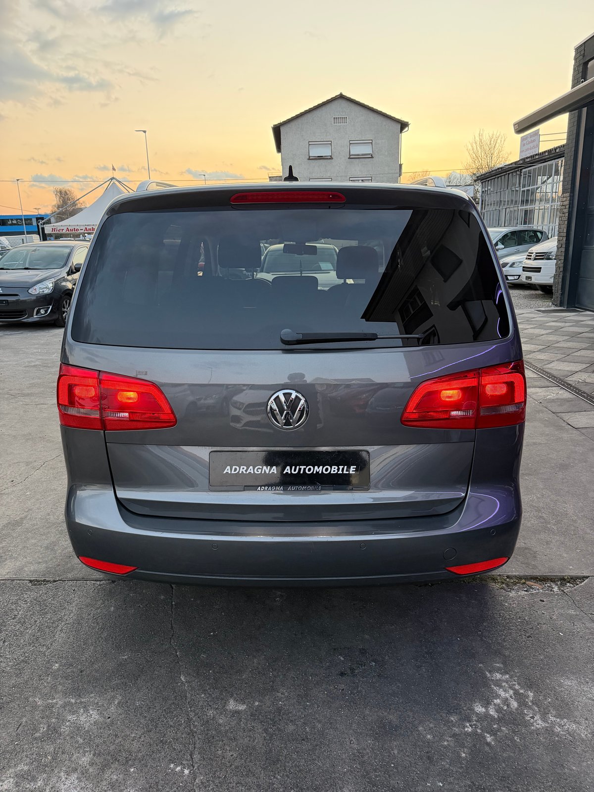 VW Touran 1.6 TDI BlueMotion Technology Highline DSG, Diesel, Occasion / Gebraucht, Automatik - 7