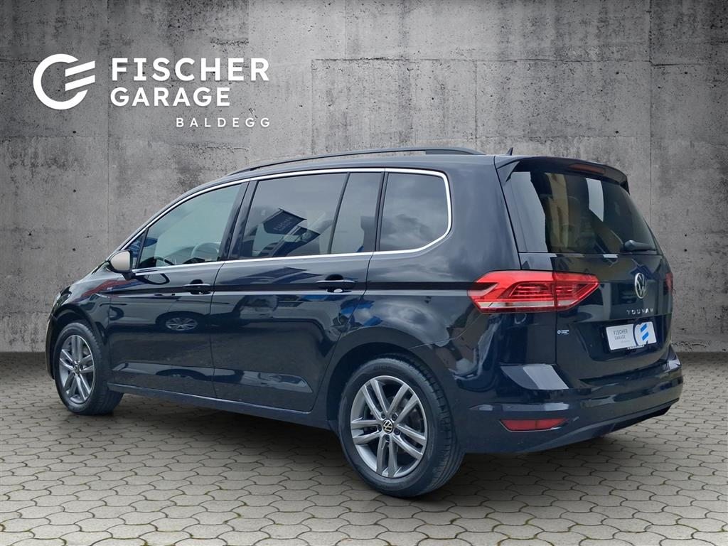 VW Touran UNITED, Benzin, Occasion / Gebraucht, Automatik - 2