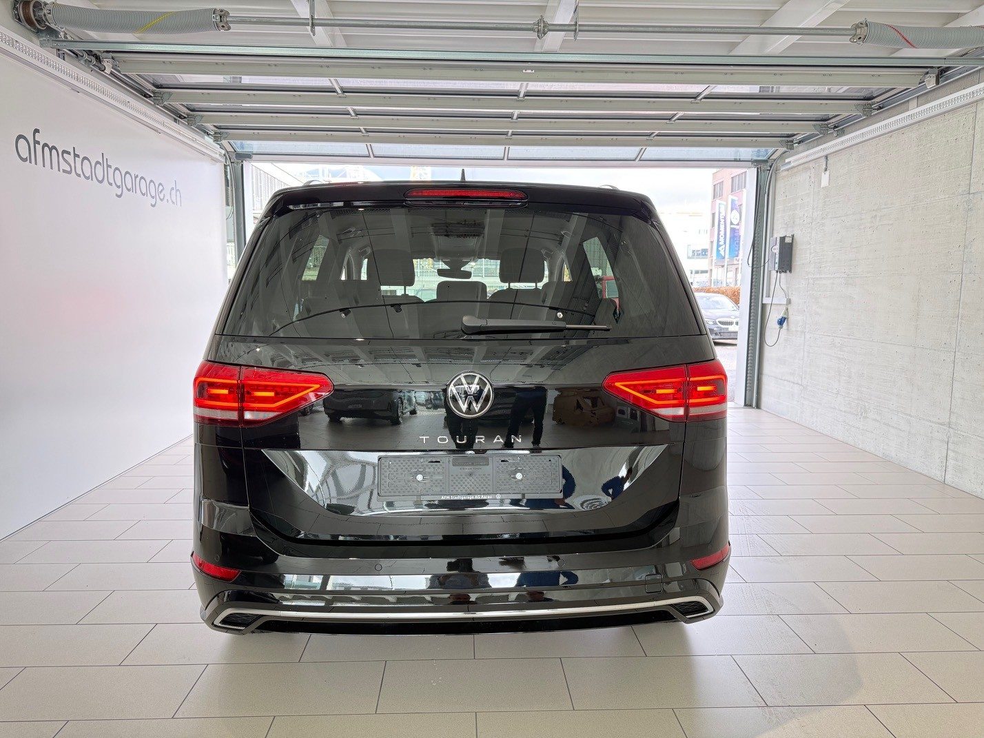 VW Touran UNITED, Essence, Occasion / Utilisé, Automatique - 4