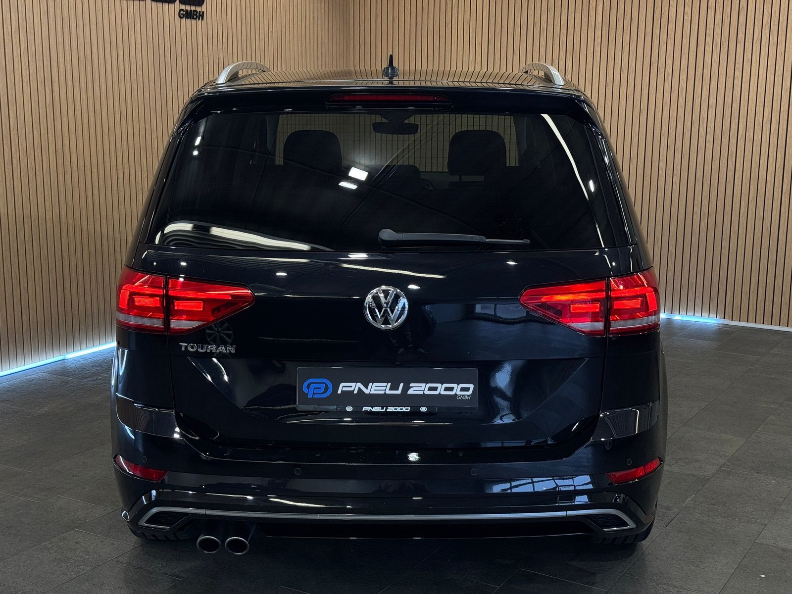 VW Touran 1.8 TSI BlueMotion Technology Highline DSG, Petrol, Second hand / Used, Automatic - 5