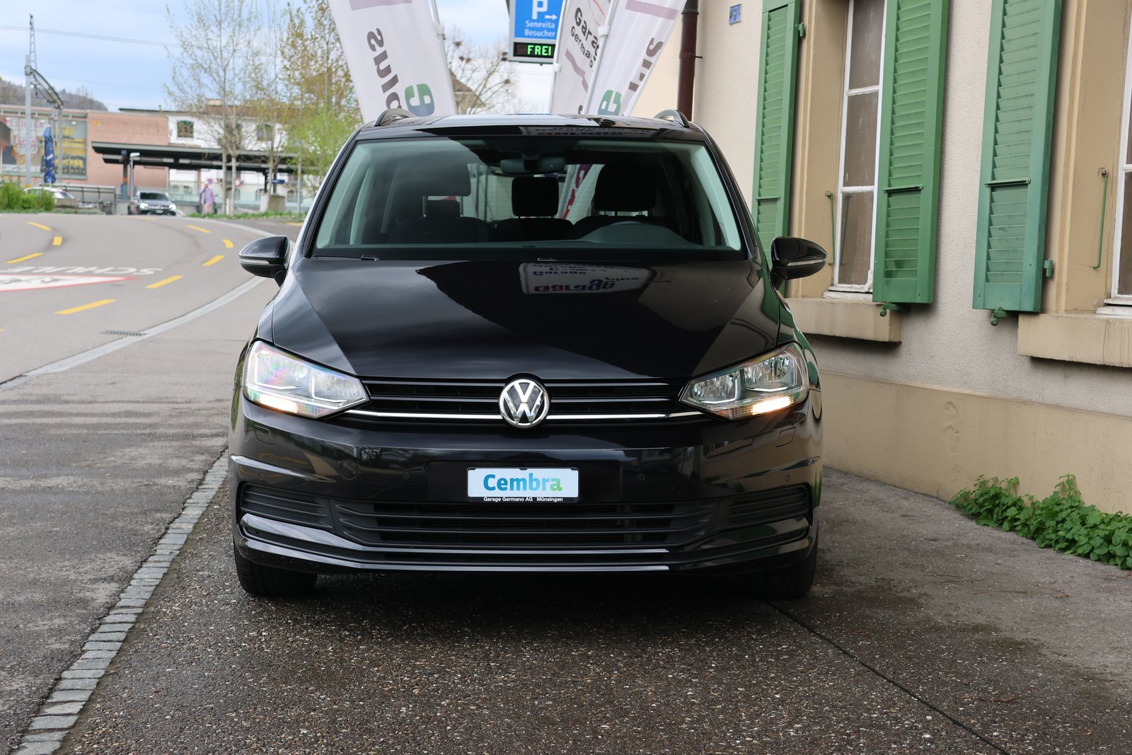 VW Touran 1.4 TSI BlueMotion Technology Trendline DSG, Essence, Occasion / Utilisé, Automatique - 2