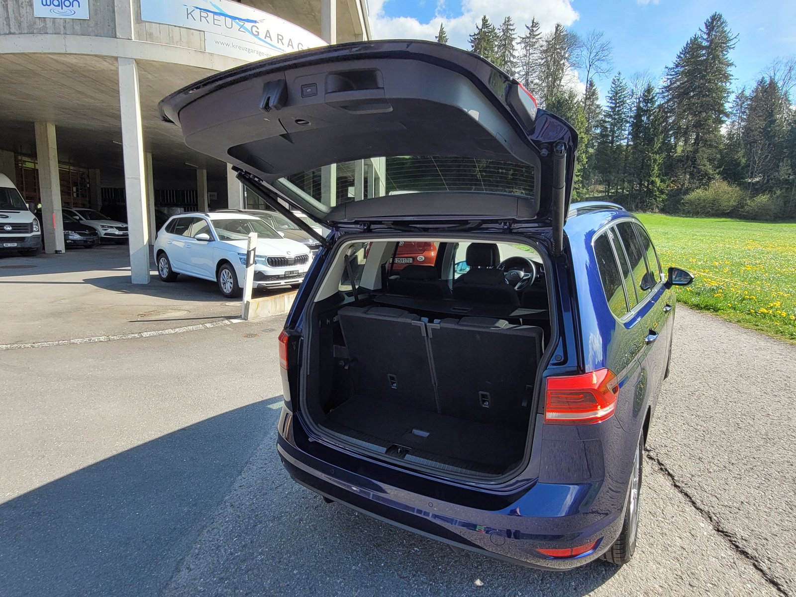VW Touran 1.5 TSI EVO Comfortline United DSG *inkl. Garantie, Benzin, Occasion / Gebraucht, Automatik - 7