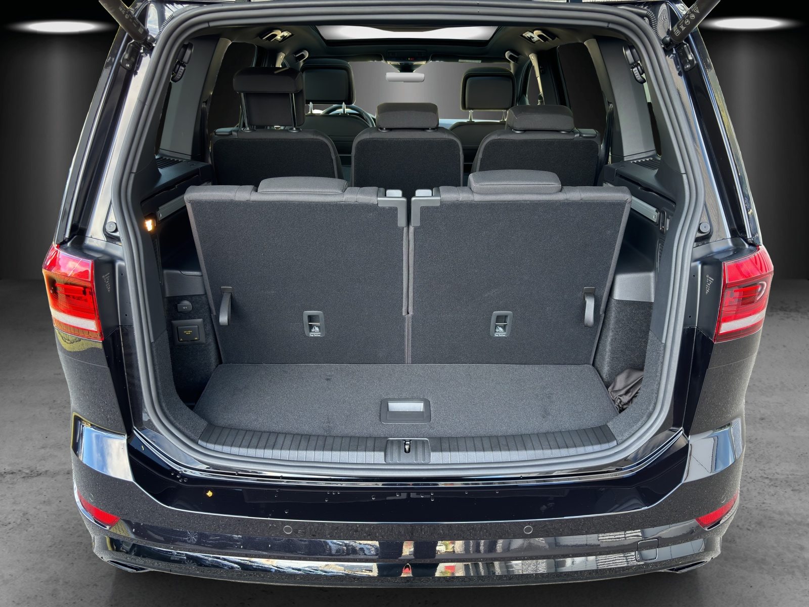 VW Touran Highline, Essence, Occasion / Utilisé, Automatique - 7