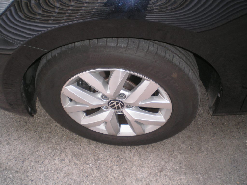 VW TOURAN 1.5 TSI Comfortline DSG, Benzin, Occasion / Gebraucht, Automatik - 3