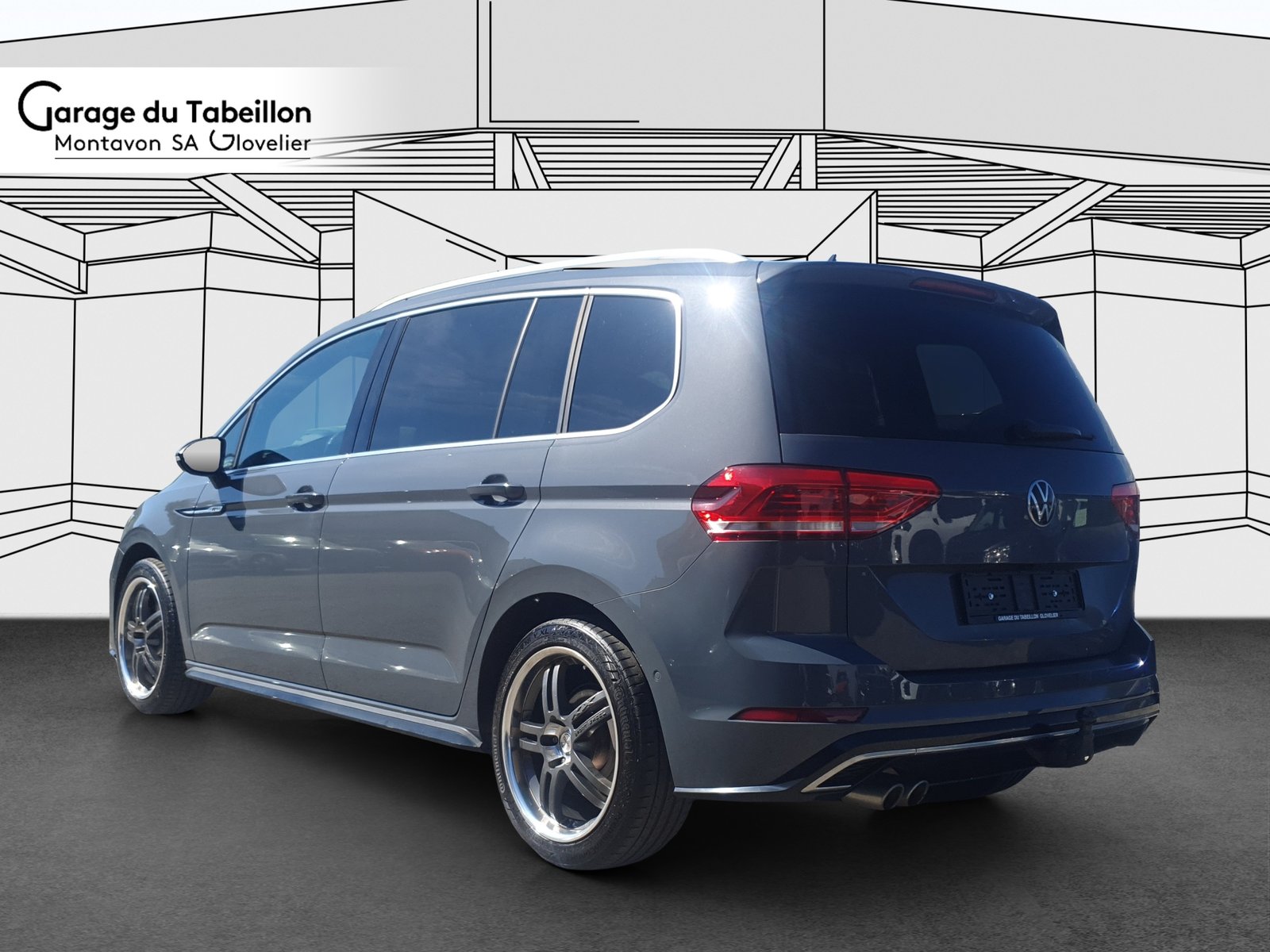 VW Touran 2.0 TDI SCR R-Line Highline DSG, Diesel, Occasion / Gebraucht, Automatik - 3