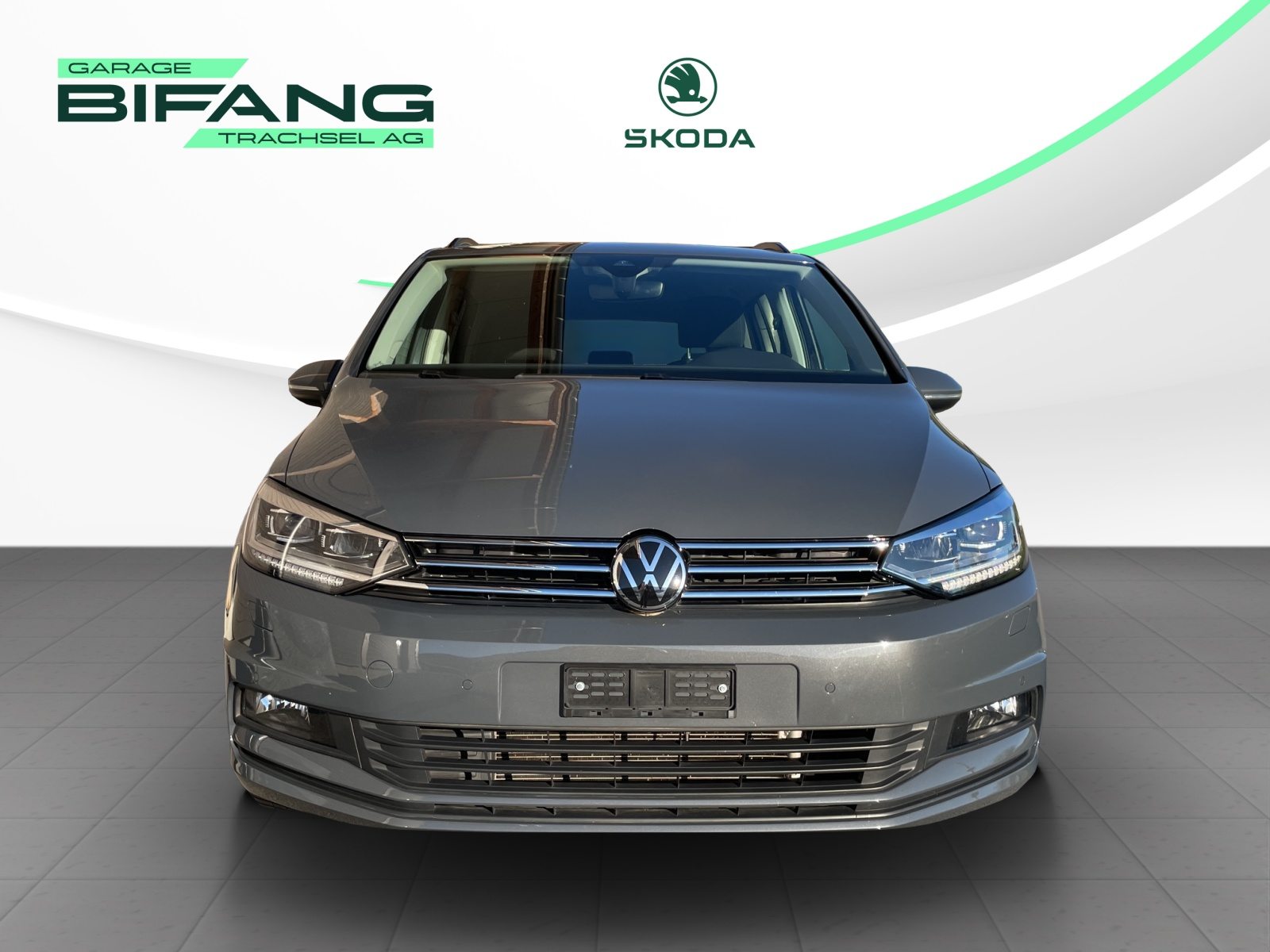 VW Touran UNITED, Benzin, Occasion / Gebraucht, Automatik - 2