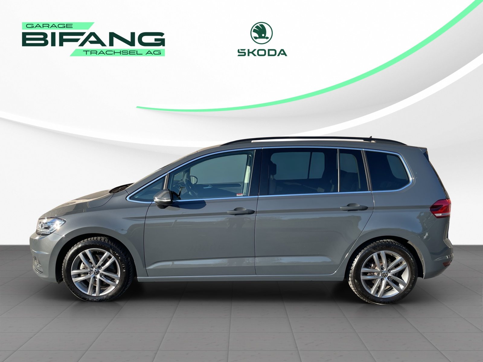 VW Touran UNITED, Benzin, Occasion / Gebraucht, Automatik - 3