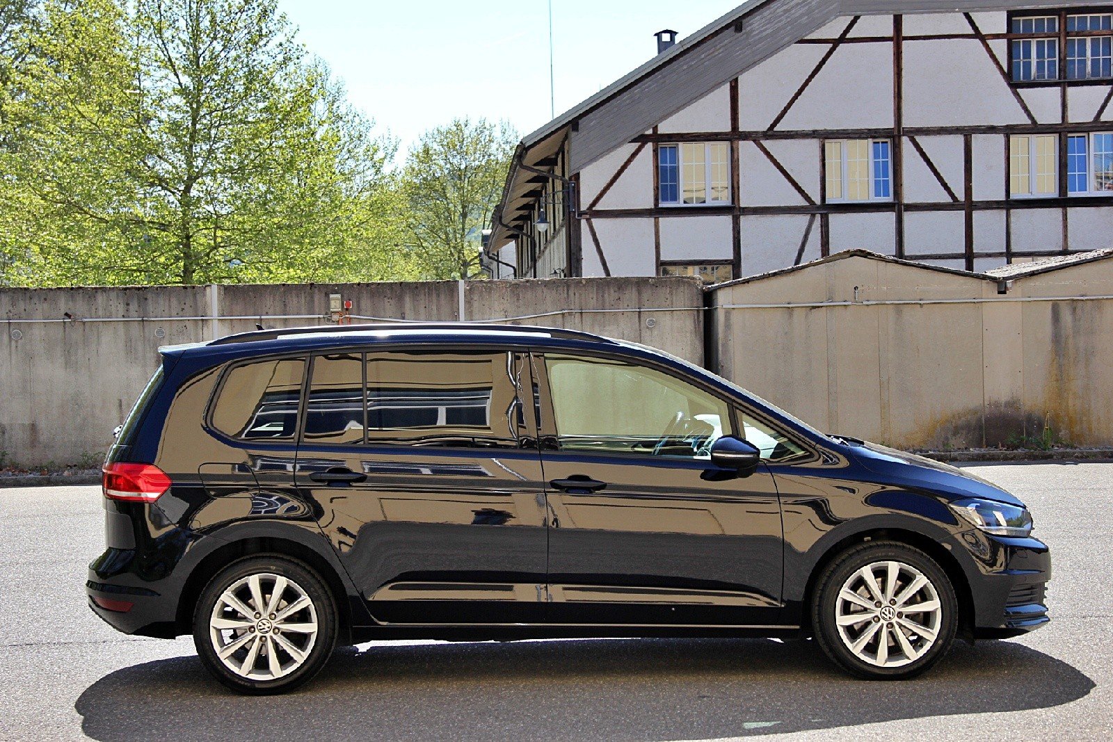 VW Touran 1.6 TDI BlueMotion Technology Trendline DSG, Diesel, Occasion / Gebraucht, Automatik - 6