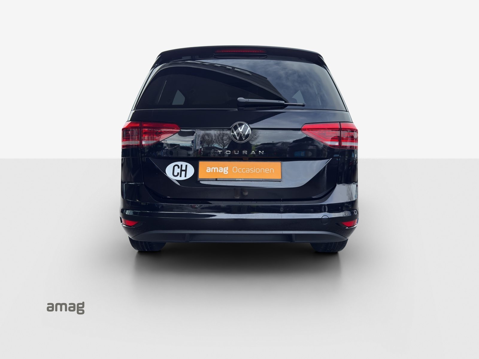 VW Touran UNITED, Essence, Occasion / Utilisé, Automatique - 4