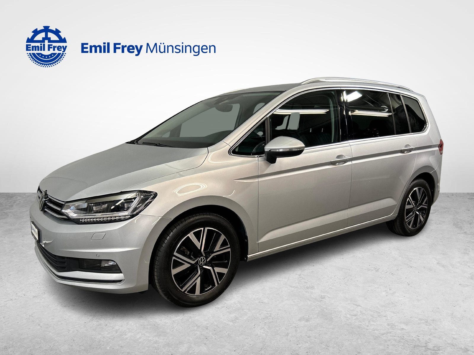 VW Touran 1.5 TSI Highline DSG, Petrol, Second hand / Used, Automatic - 2