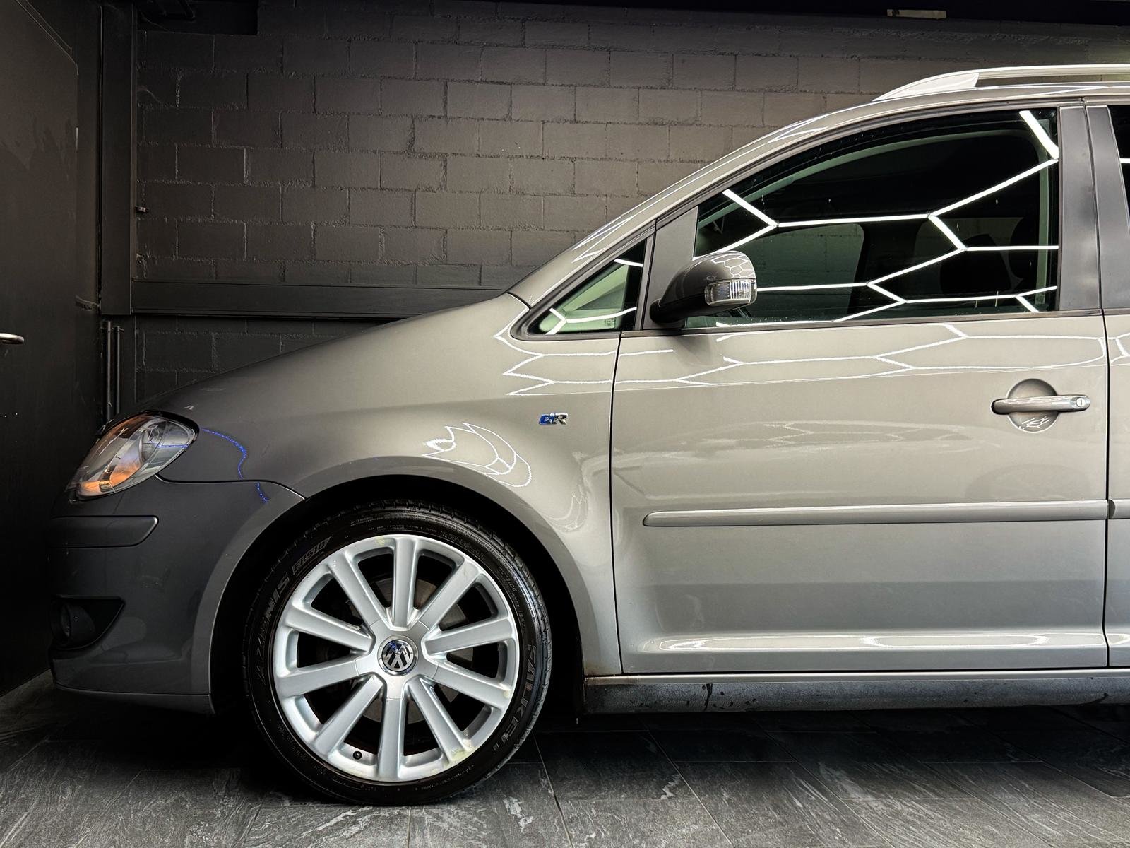 VW Touran 2.0 TDI R-Line, Diesel, Occasion / Utilisé, Manuelle - 6