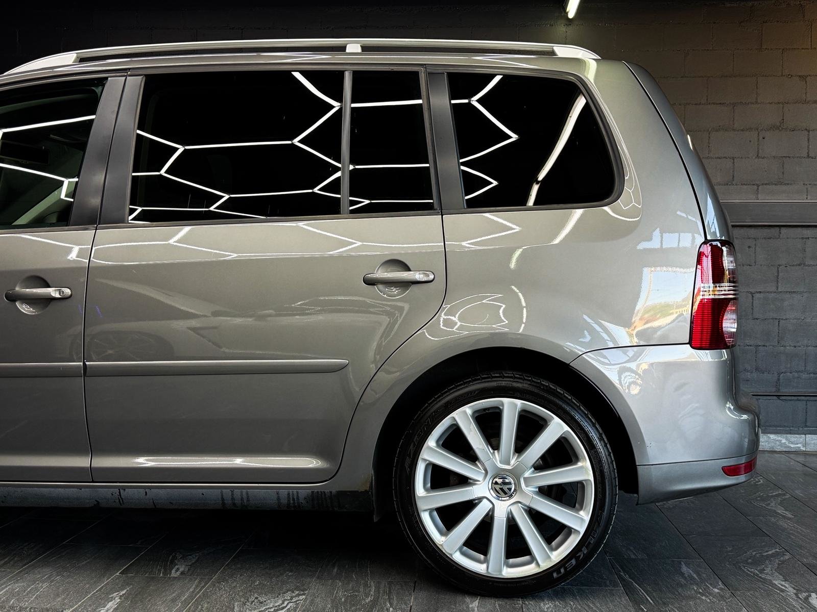 VW Touran 2.0 TDI R-Line, Diesel, Occasion / Utilisé, Manuelle - 7