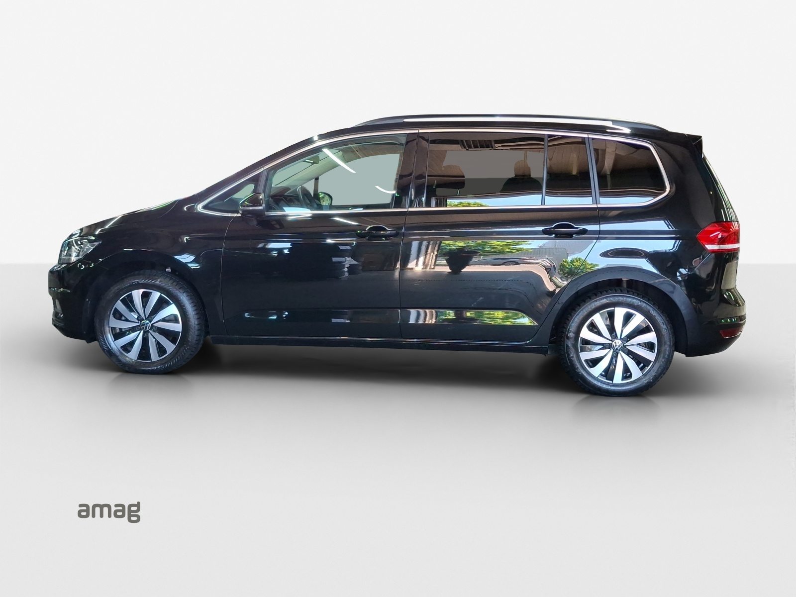 VW Touran Comfortline, Benzin, Occasion / Gebraucht, Automatik - 2