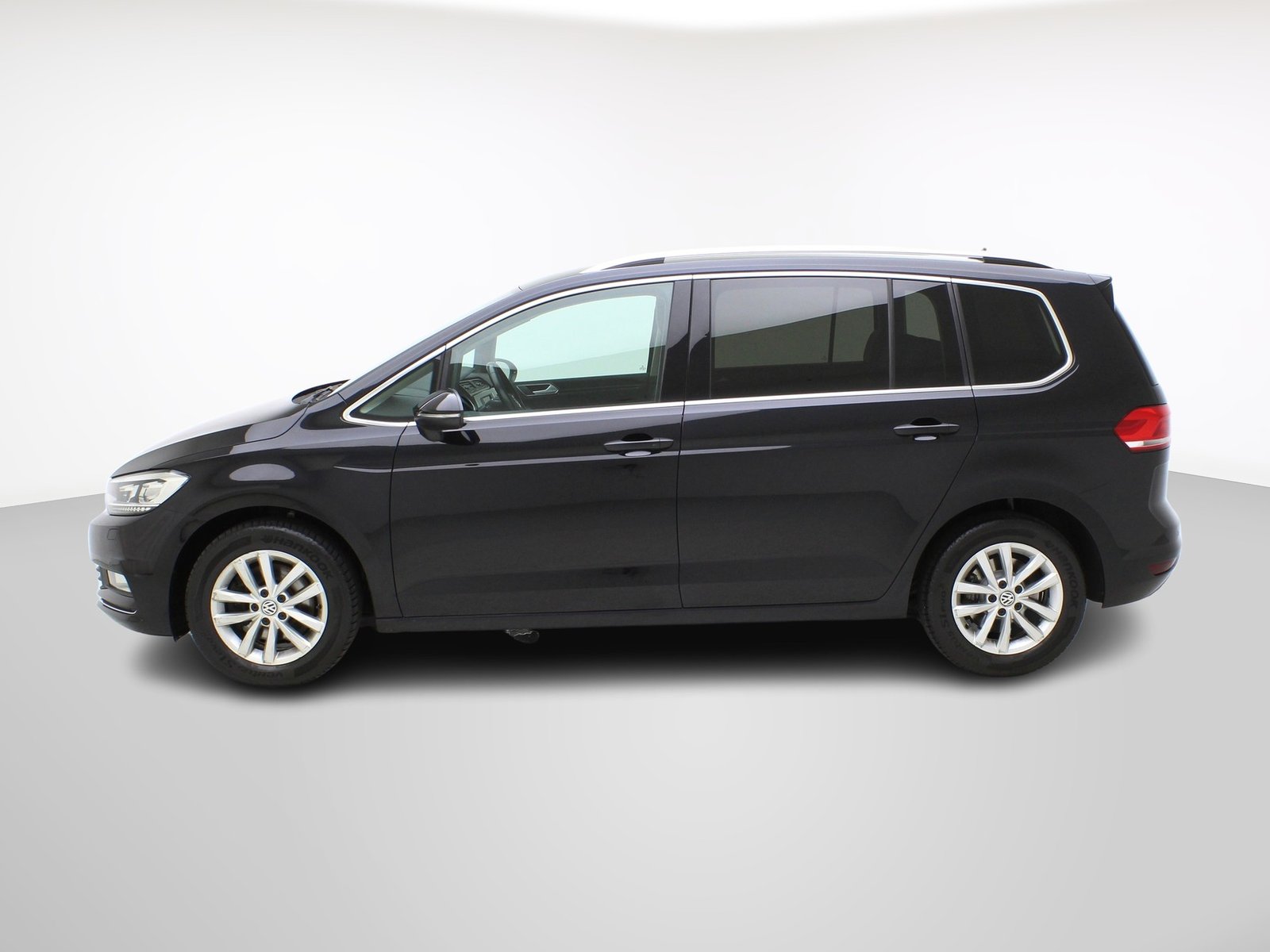 VW Touran 2.0 TDI DSG Highline **7-Plätzer**, Diesel, Second hand / Used, Automatic - 3