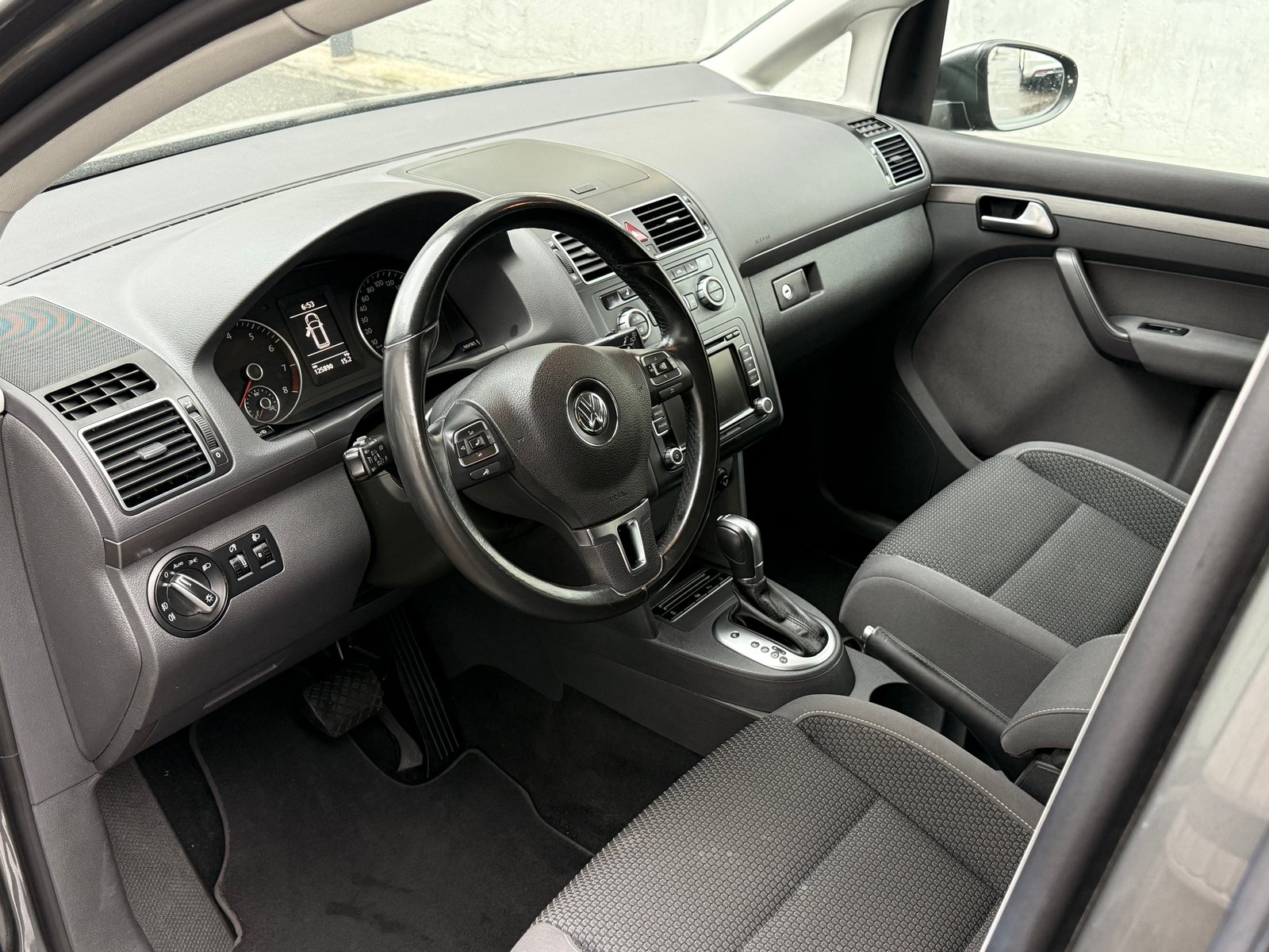 VW Touran 1.4 TSI Comfortline DSG, Petrol, Second hand / Used, Automatic - 5