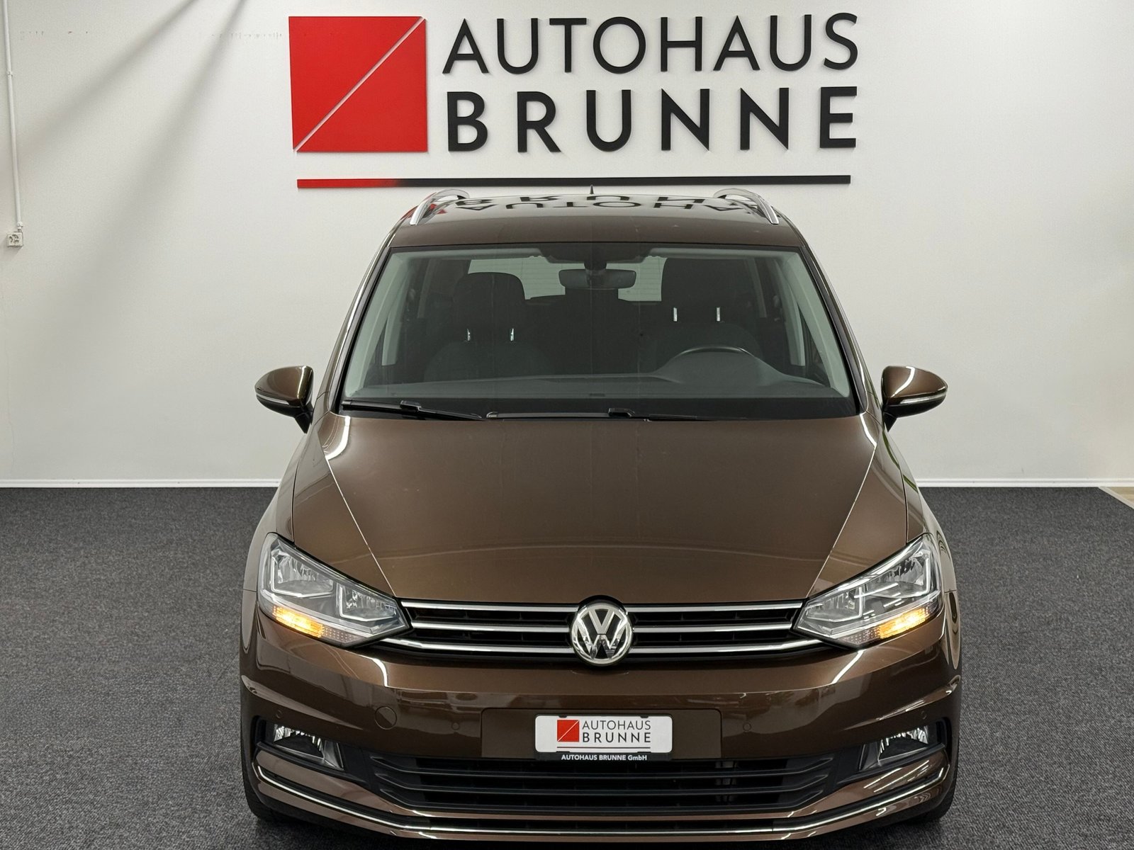 VW Touran 2.0 TDI Highline DSG 7-Plätzer, Diesel, Occasion / Gebraucht, Automatik - 2