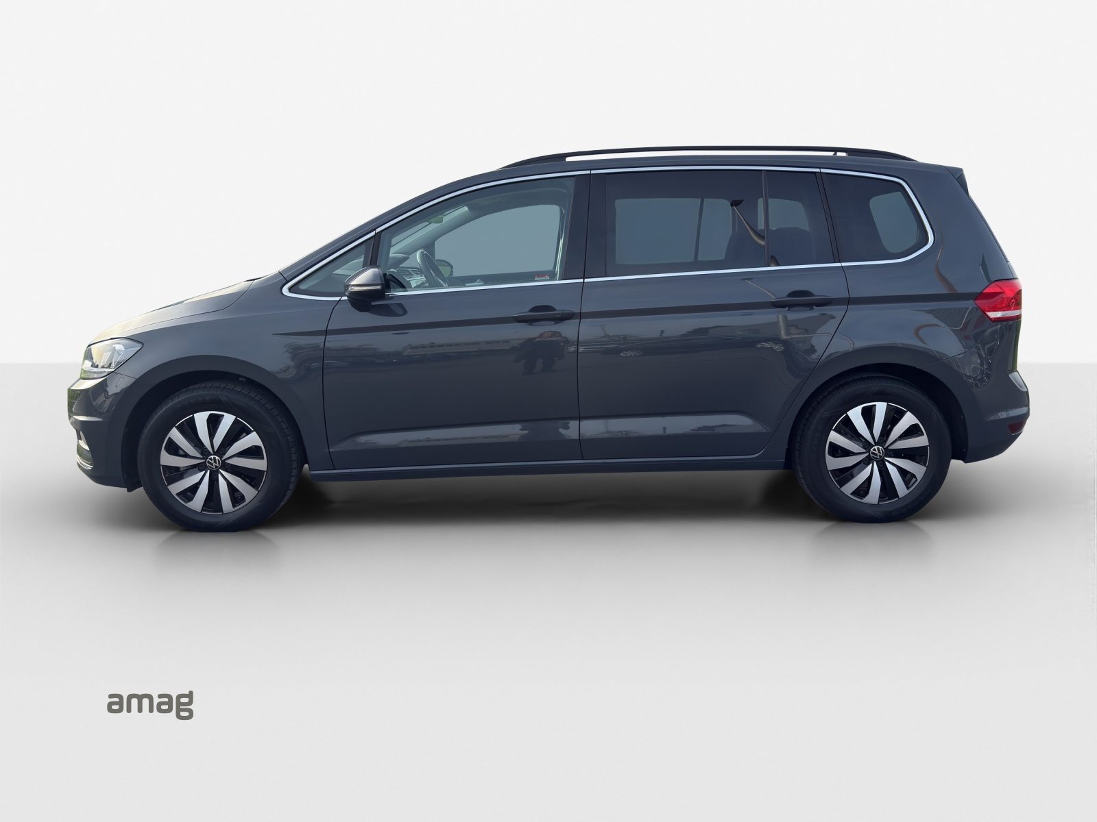 VW Touran Comfortline, Benzin, Occasion / Gebraucht, Automatik - 2