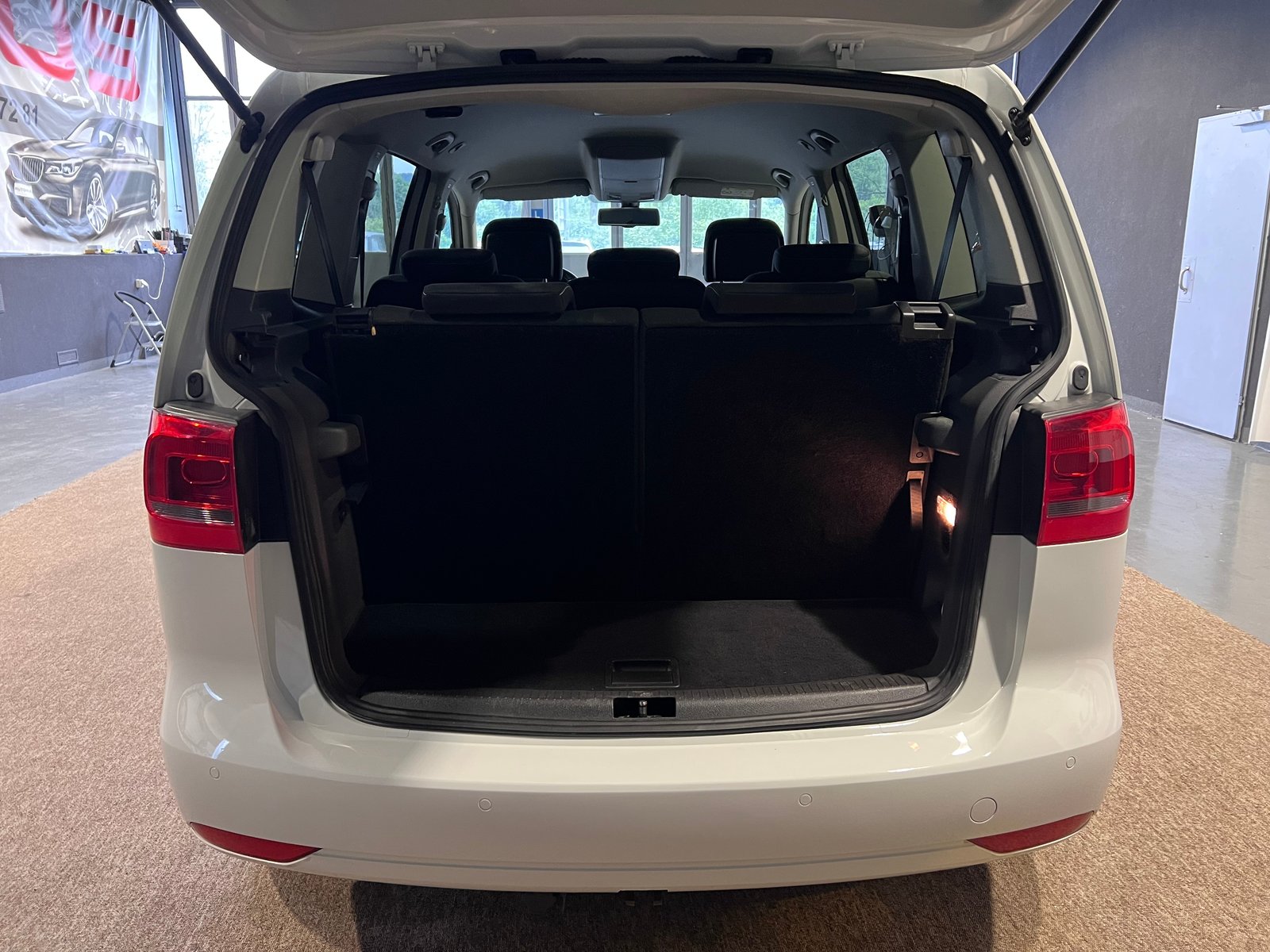 VW Touran 2.0 TDI BlueMotion Technology Cup DSG, Diesel, Second hand / Used, Automatic - 5