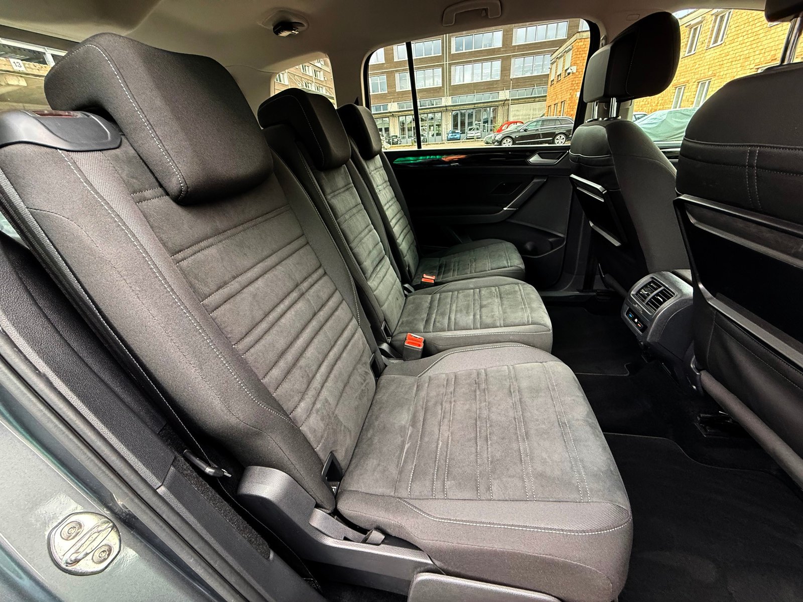 VW Touran 1.4 TSI BlueMotion Technology DSG-Automat 7 Sitze, Petrol, Second hand / Used, Automatic - 6