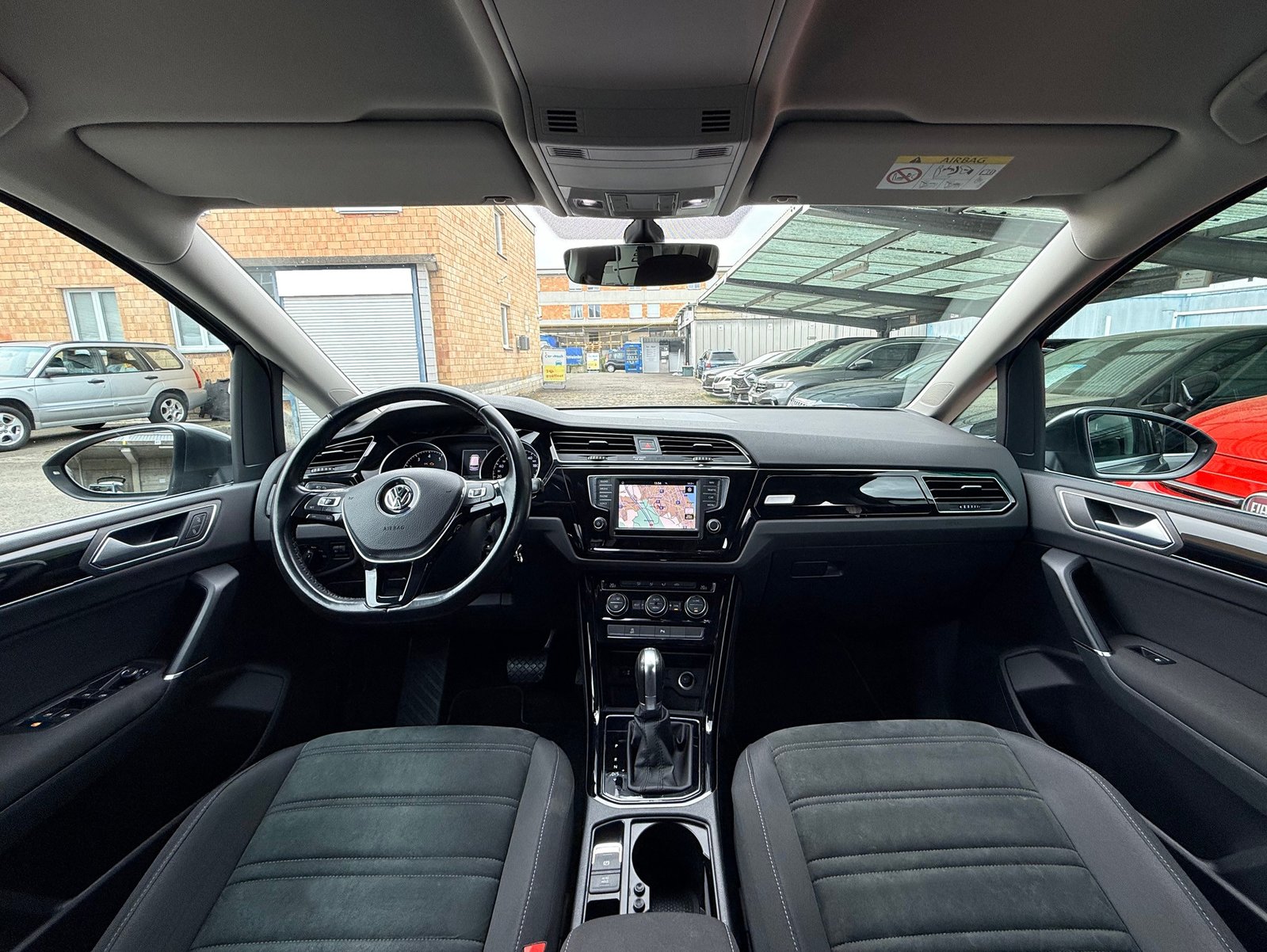 VW Touran 1.4 TSI BlueMotion Technology DSG-Automat 7 Sitze, Petrol, Second hand / Used, Automatic - 7