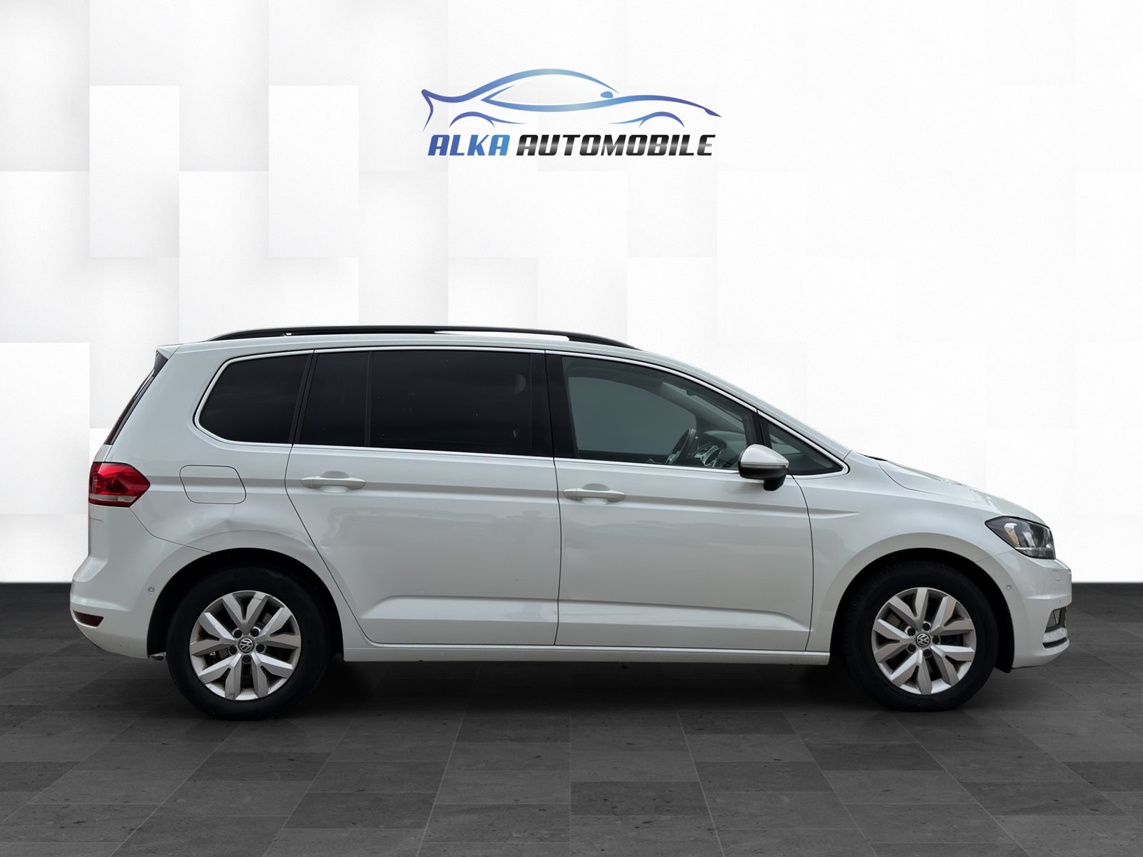 VW Touran 2.0 TDI BlueMotion Technology Comfortline 7 Platz, Diesel, Occasioni / Usate, Automatico - 7