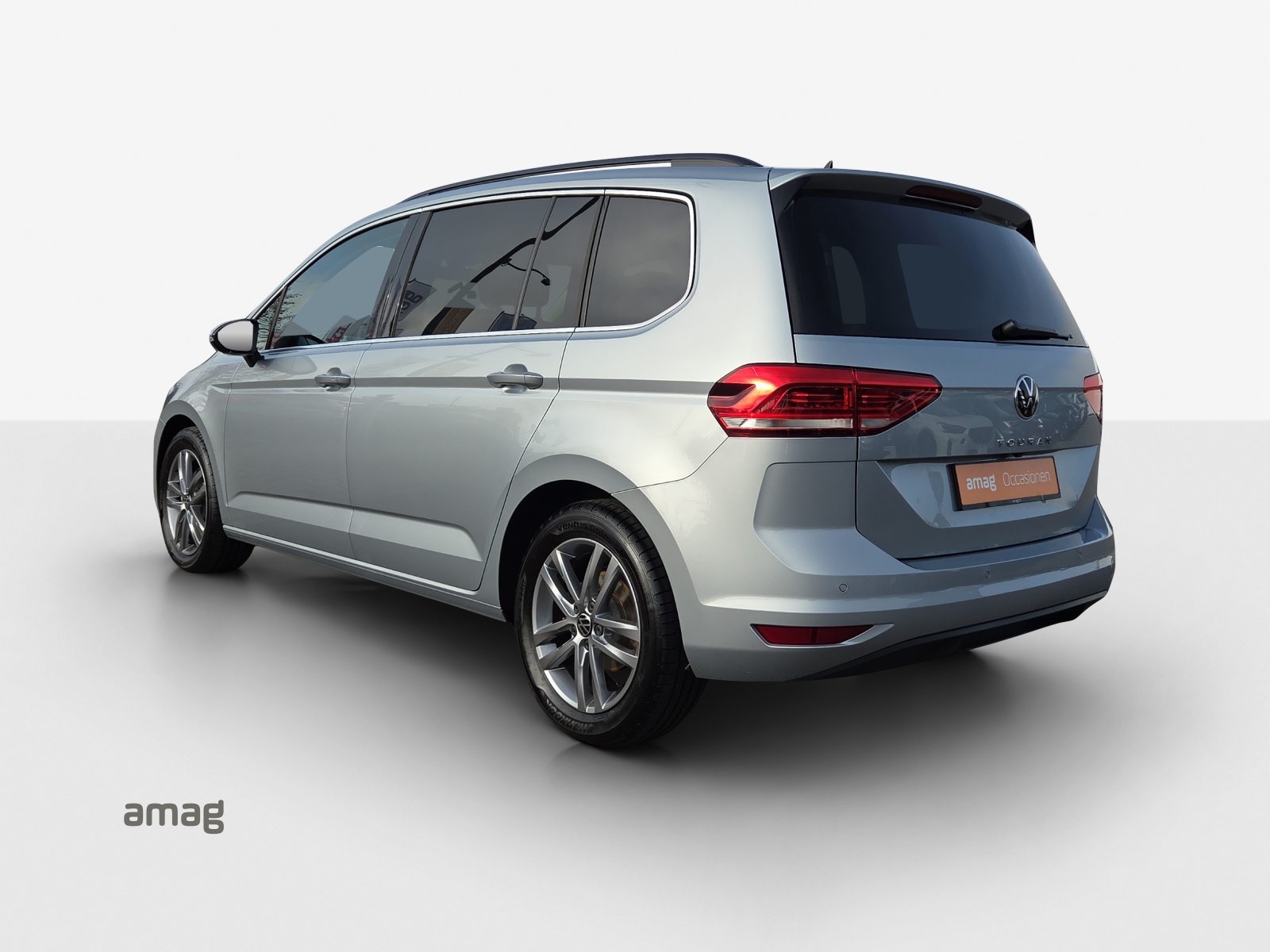 VW Touran UNITED, Petrol, Second hand / Used, Automatic - 3