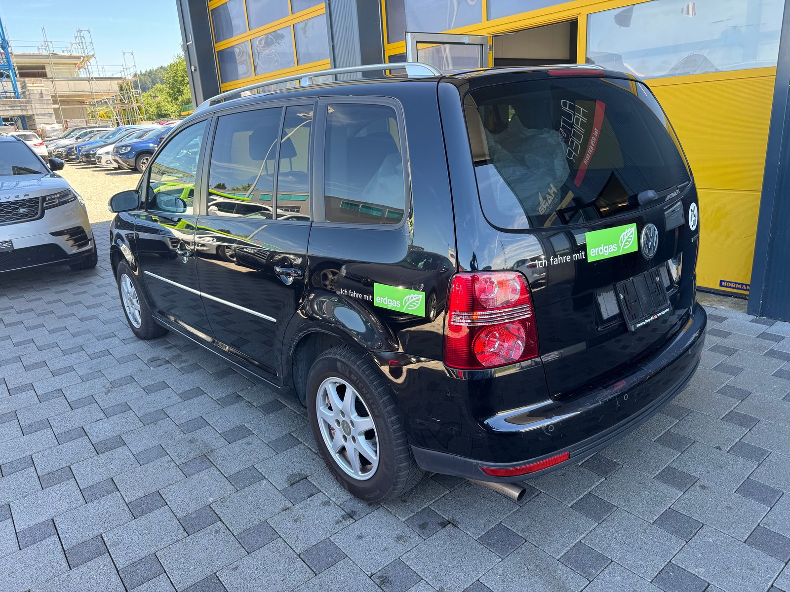 VW Touran 2.0 EcoFuel Highline, Second hand / Used, Manual - 6