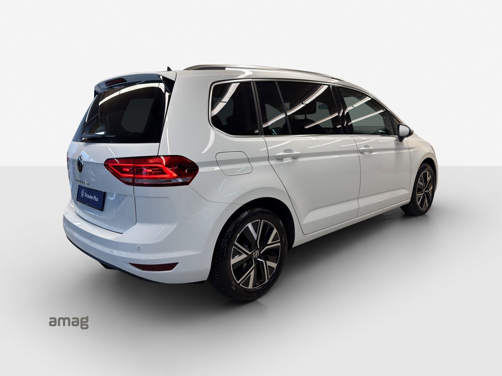 VW Touran Highline, Petrol, Second hand / Used, Automatic - 5