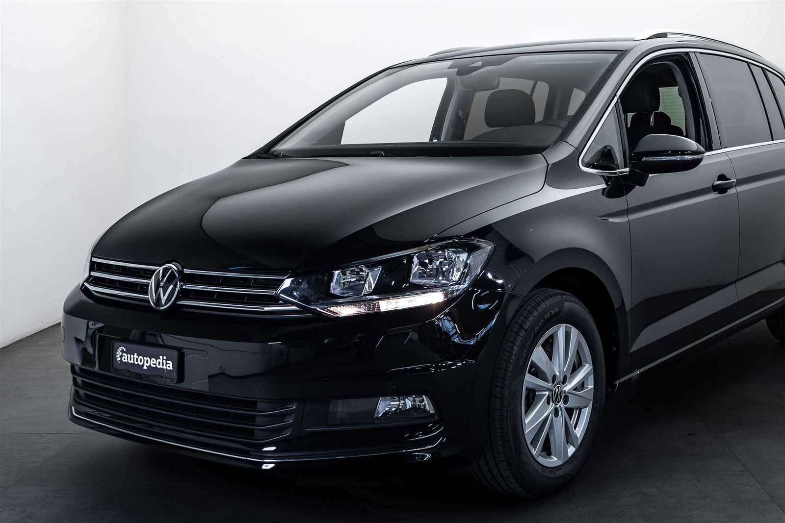 VW Touran 1.5 TSi EVO Highline 7-Plätzer DSG-Automat, Petrol, Second hand / Used, Automatic - 2