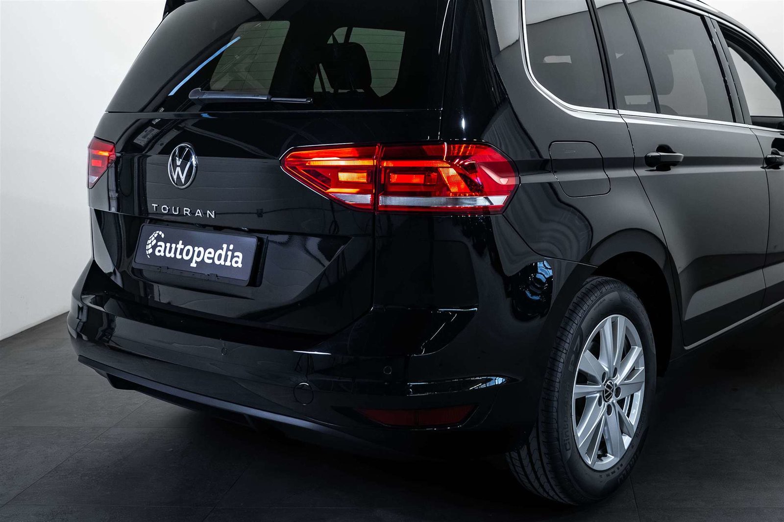 VW Touran 1.5 TSi EVO Highline 7-Plätzer DSG-Automat, Petrol, Second hand / Used, Automatic - 4