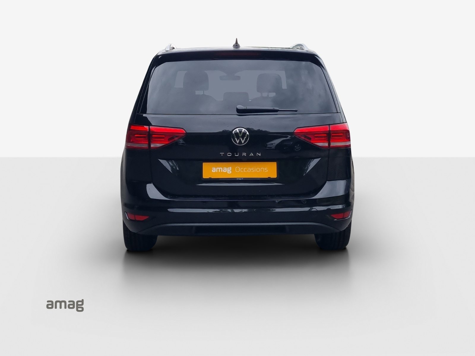 VW Touran Highline, Petrol, Second hand / Used, Automatic - 4
