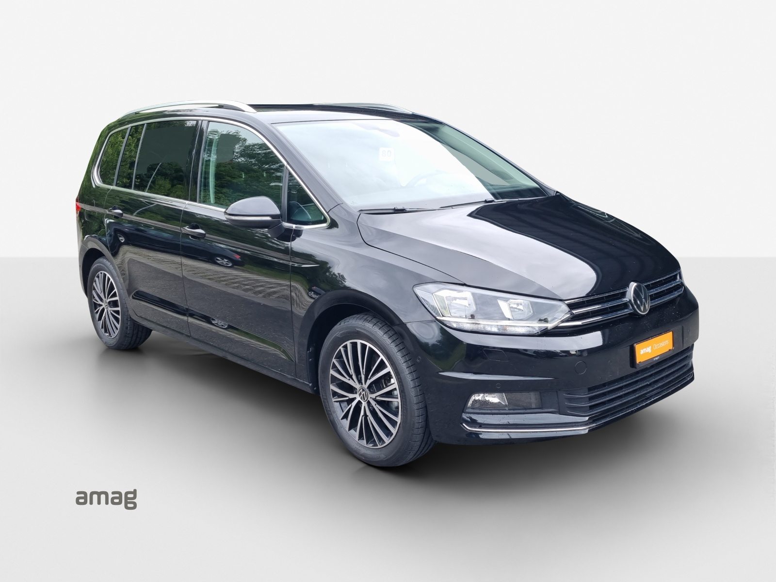 VW Touran Highline, Petrol, Second hand / Used, Automatic - 6