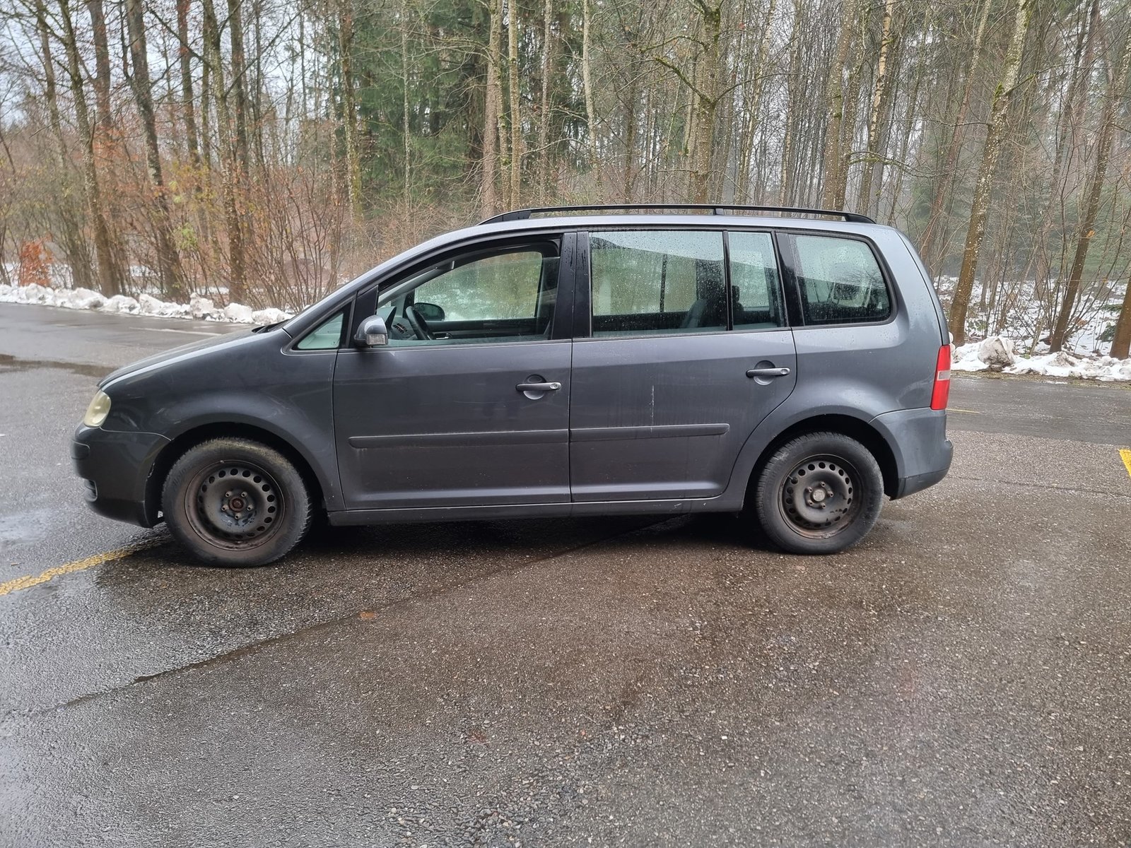 VW Touran 1.6 FSI, Benzin, Occasion / Gebraucht, Handschaltung - 3