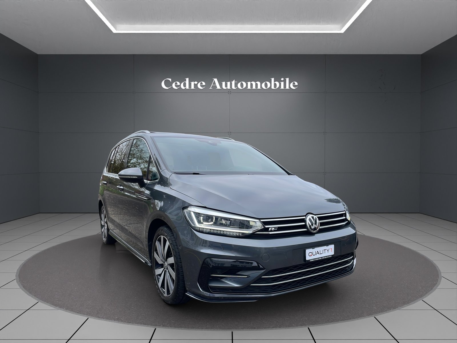 VW Touran 2.0 TDI BlueMotion R-Line Technology Highline DSG, Diesel, Occasion / Gebraucht, Automatik - 2