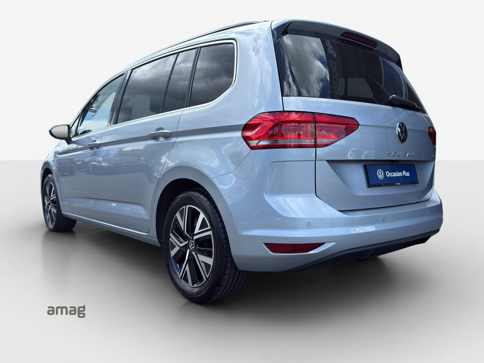 VW Touran Comfortline, Petrol, Second hand / Used, Automatic - 3