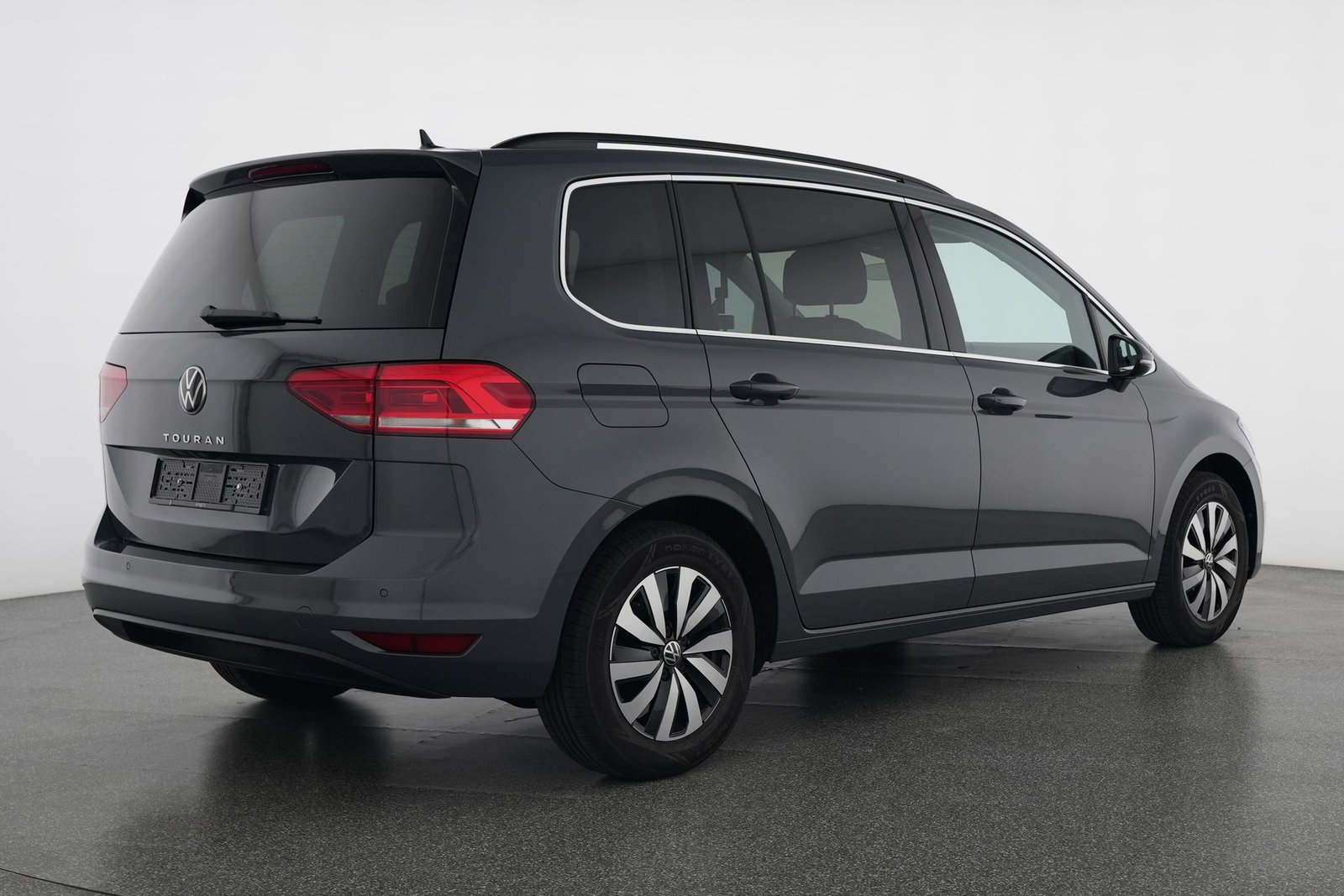 VW Touran 1.5 TSI Comfortline DSG, Petrol, Second hand / Used, Automatic - 5