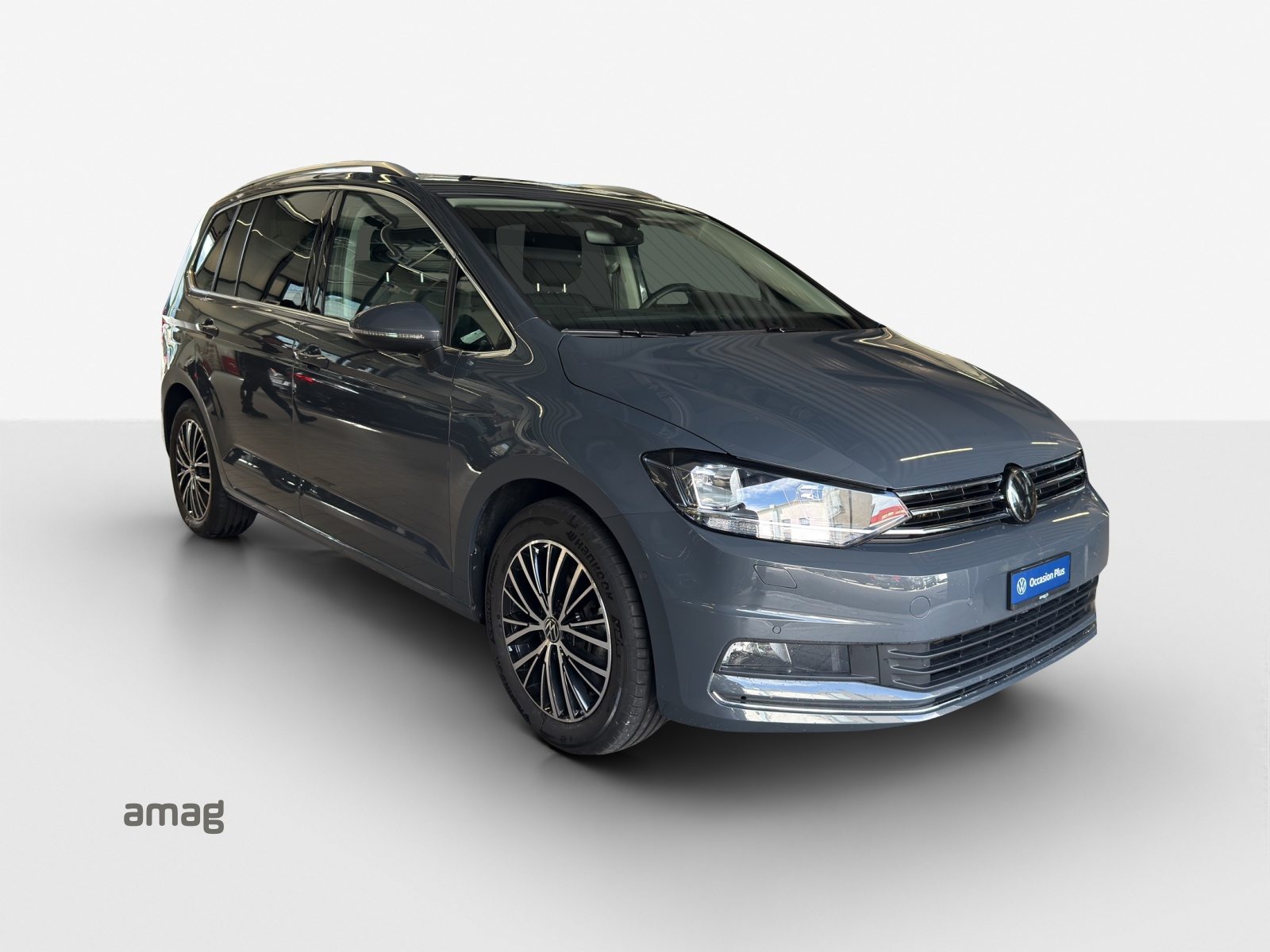 VW Touran Highline, Petrol, Second hand / Used, Automatic - 6