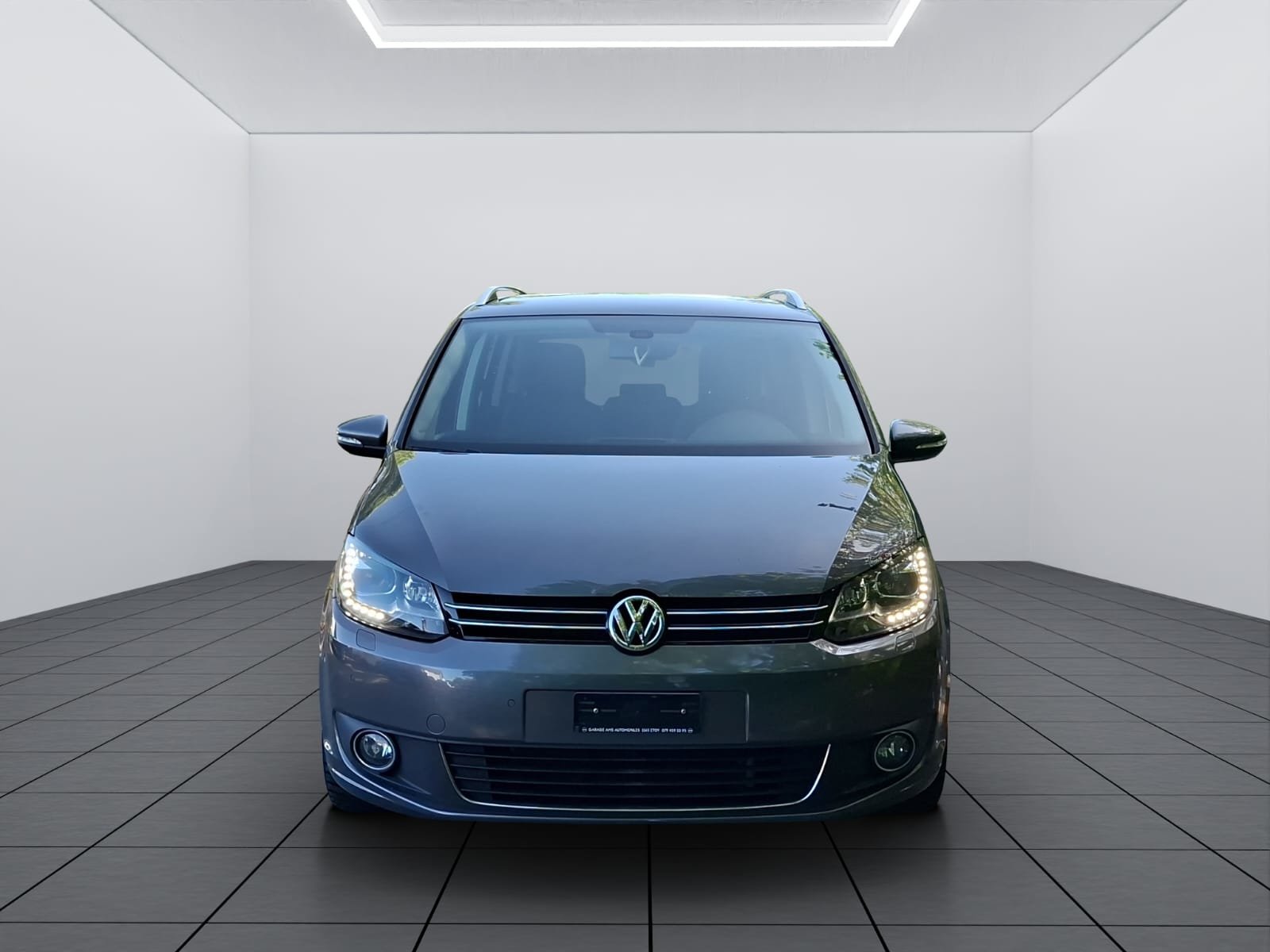 VW Touran 2.0 TDI BlueMotion Technology Cup DSG, Diesel, Second hand / Used, Automatic - 2