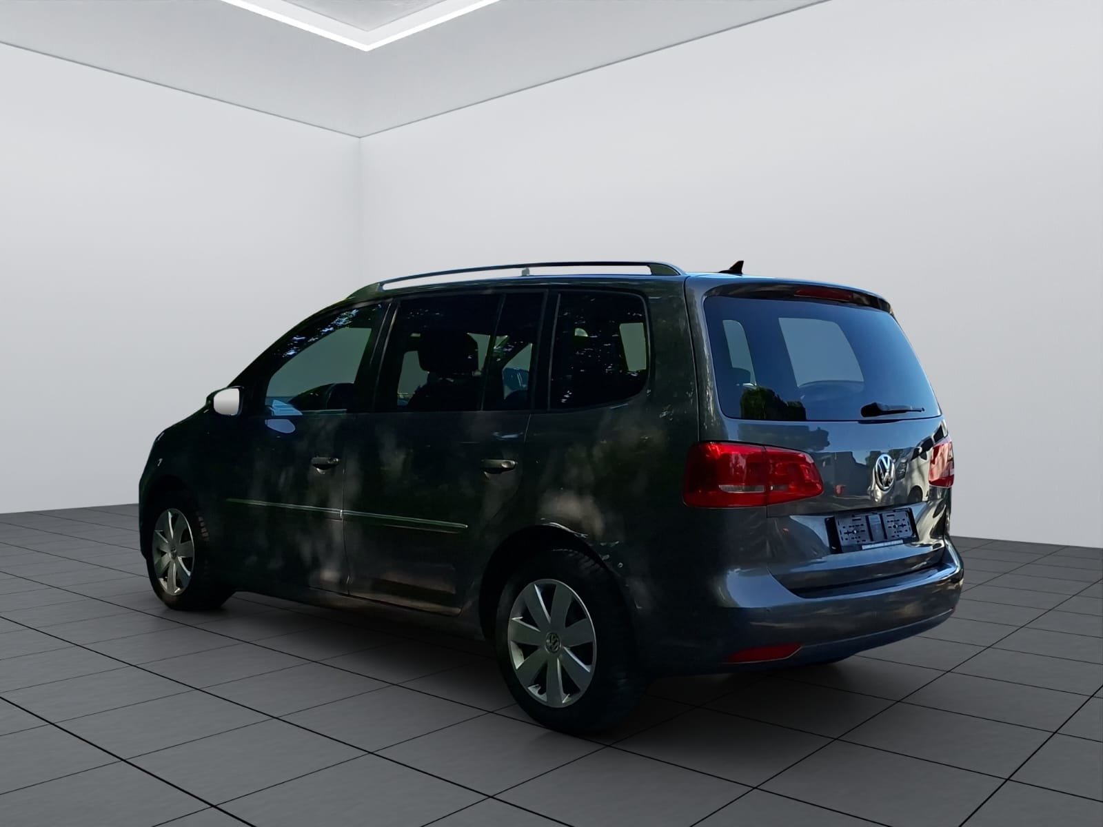 VW Touran 2.0 TDI BlueMotion Technology Cup DSG, Diesel, Second hand / Used, Automatic - 5