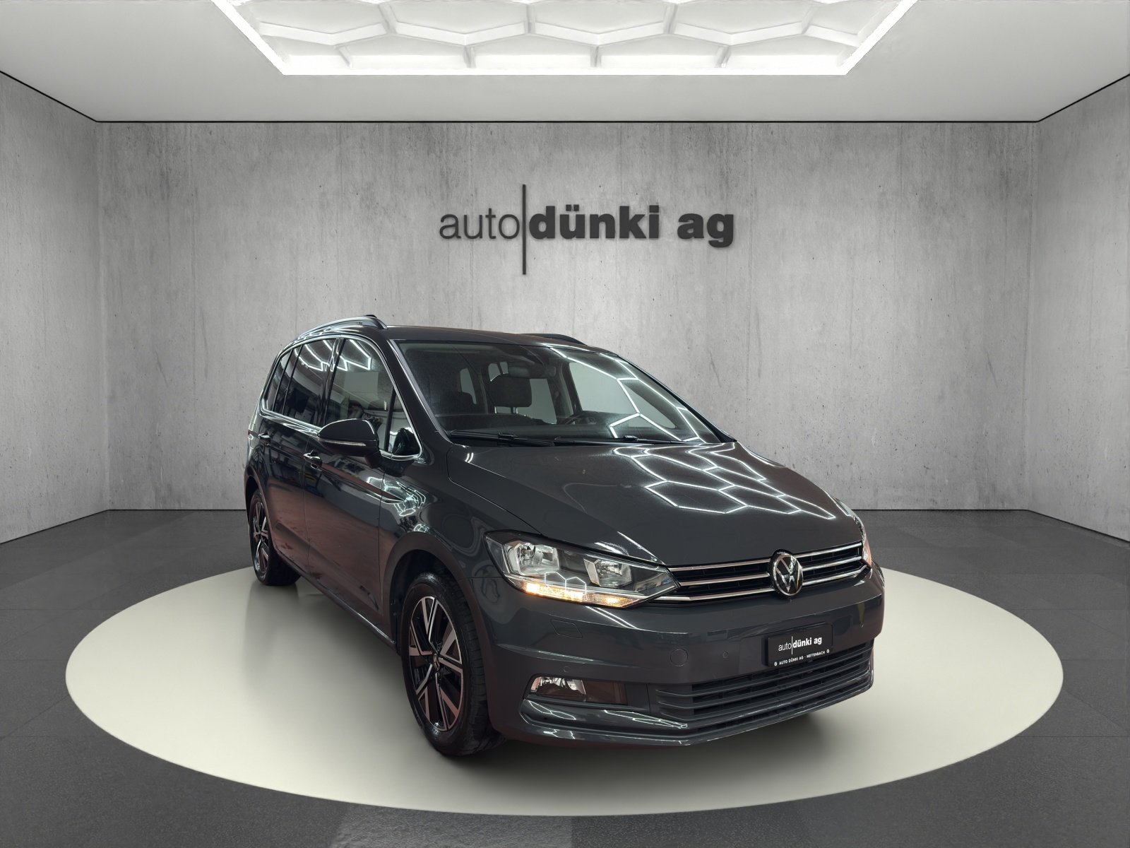 VW Touran 1.5 TSI EVO Comfortline DSG, Essence, Occasion / Utilisé, Automatique - 4