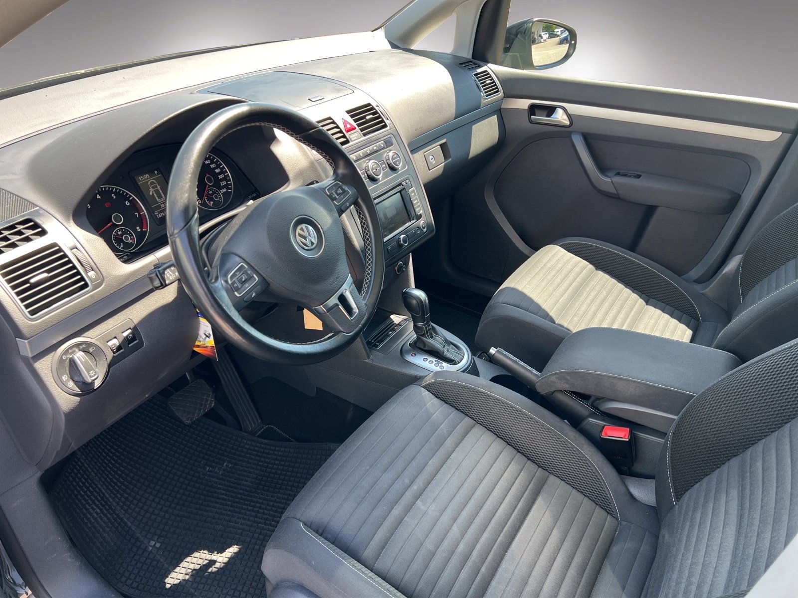 VW Touran 1.4 TSI 140 Cup DSG, Essence, Occasion / Utilisé, Automatique - 6