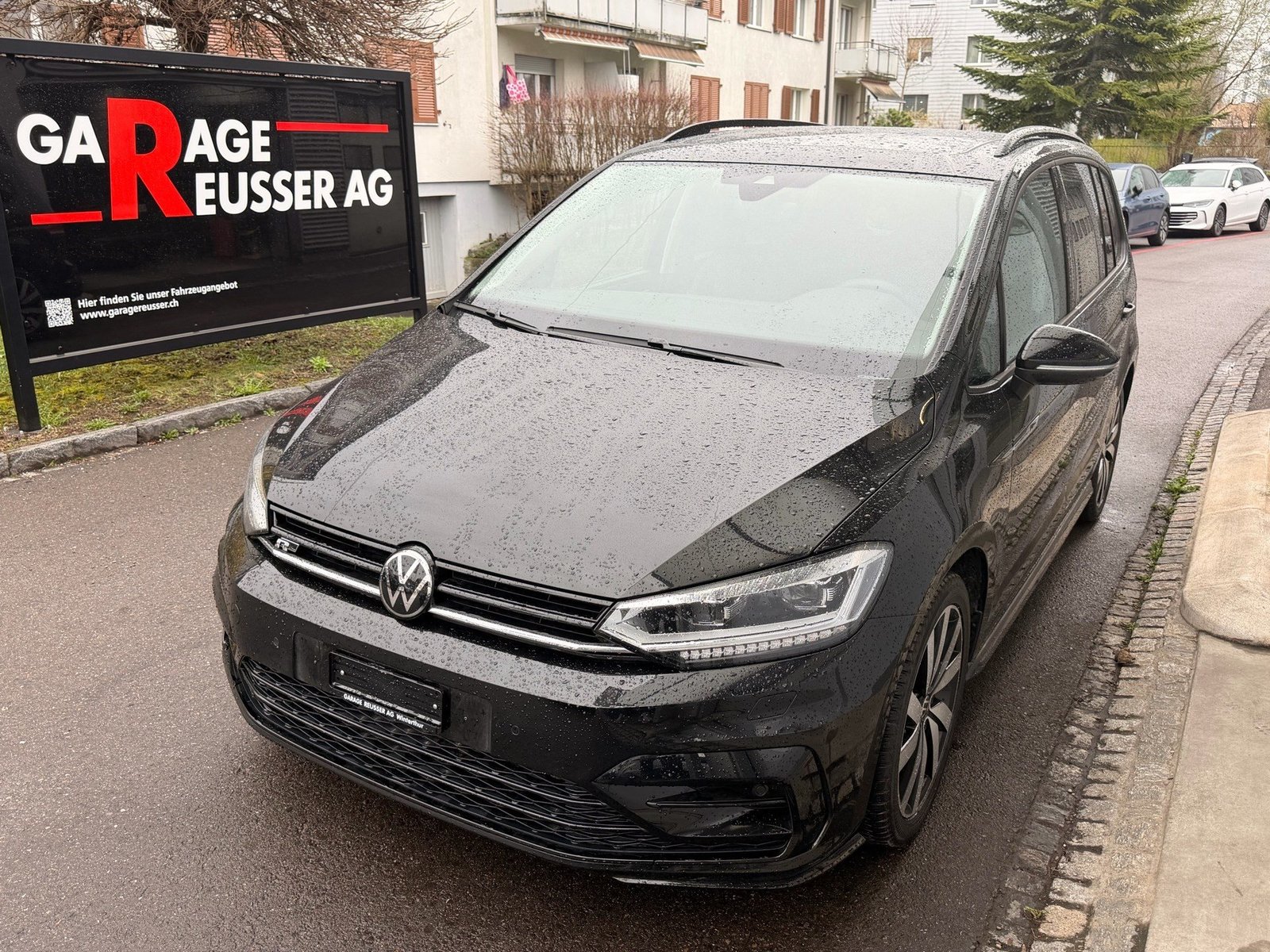 VW Touran 2.0 TDI Highline R-line *** BLACK STYLE MIT TOPAUS