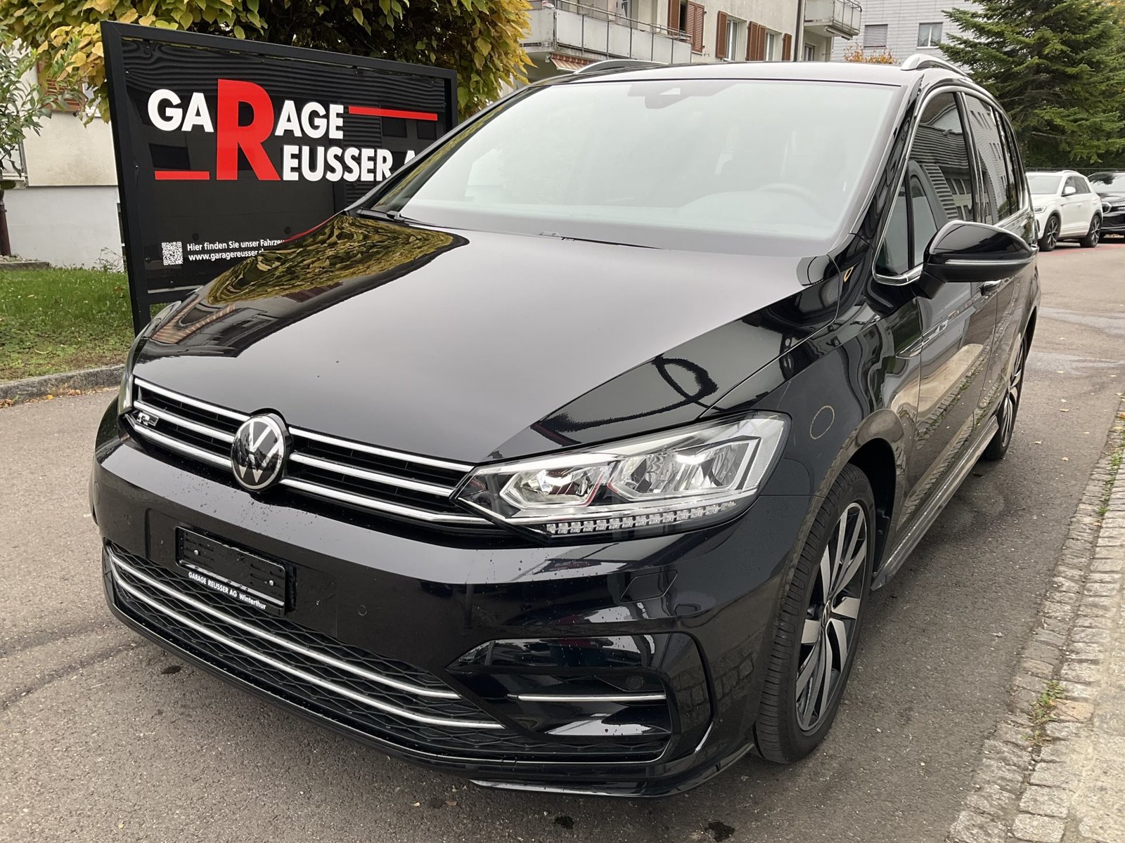 VW Touran 1.5 TSI DSG HIGHLINE R-LINE *** TOP AUSSTATTUNG **