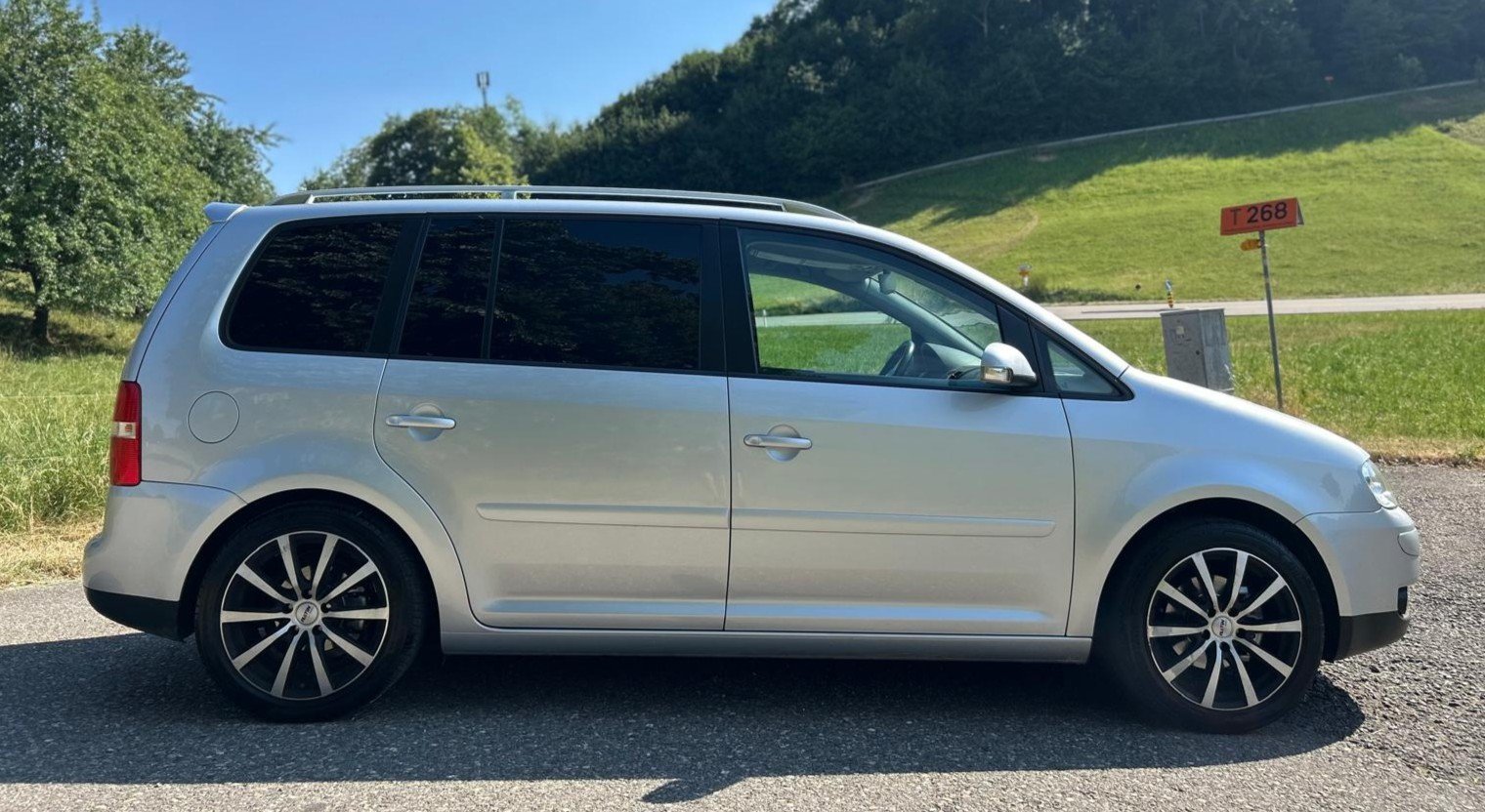 VW Touran 2.0 TDI Highline, Diesel, Occasioni / Usate, Manuale - 6
