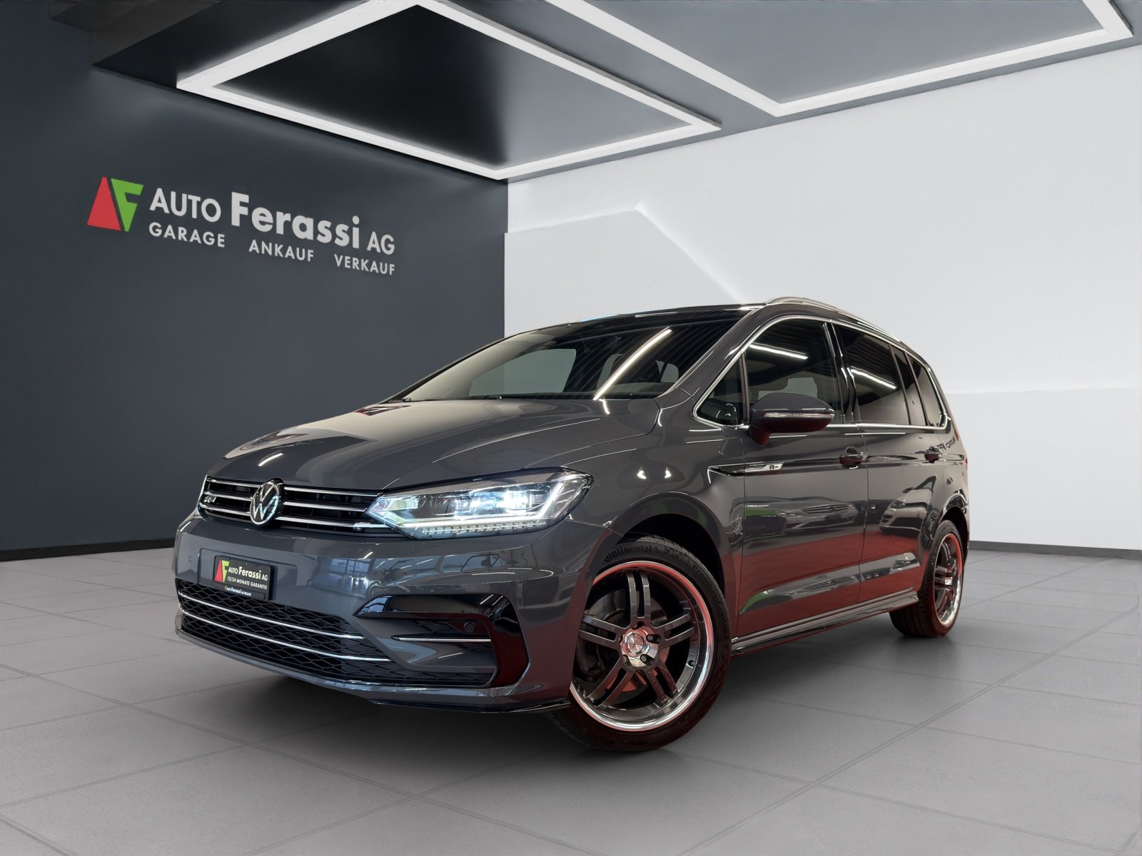 VW Touran 2.0 TDI BlueMotion Technology Highline R-Line DSG