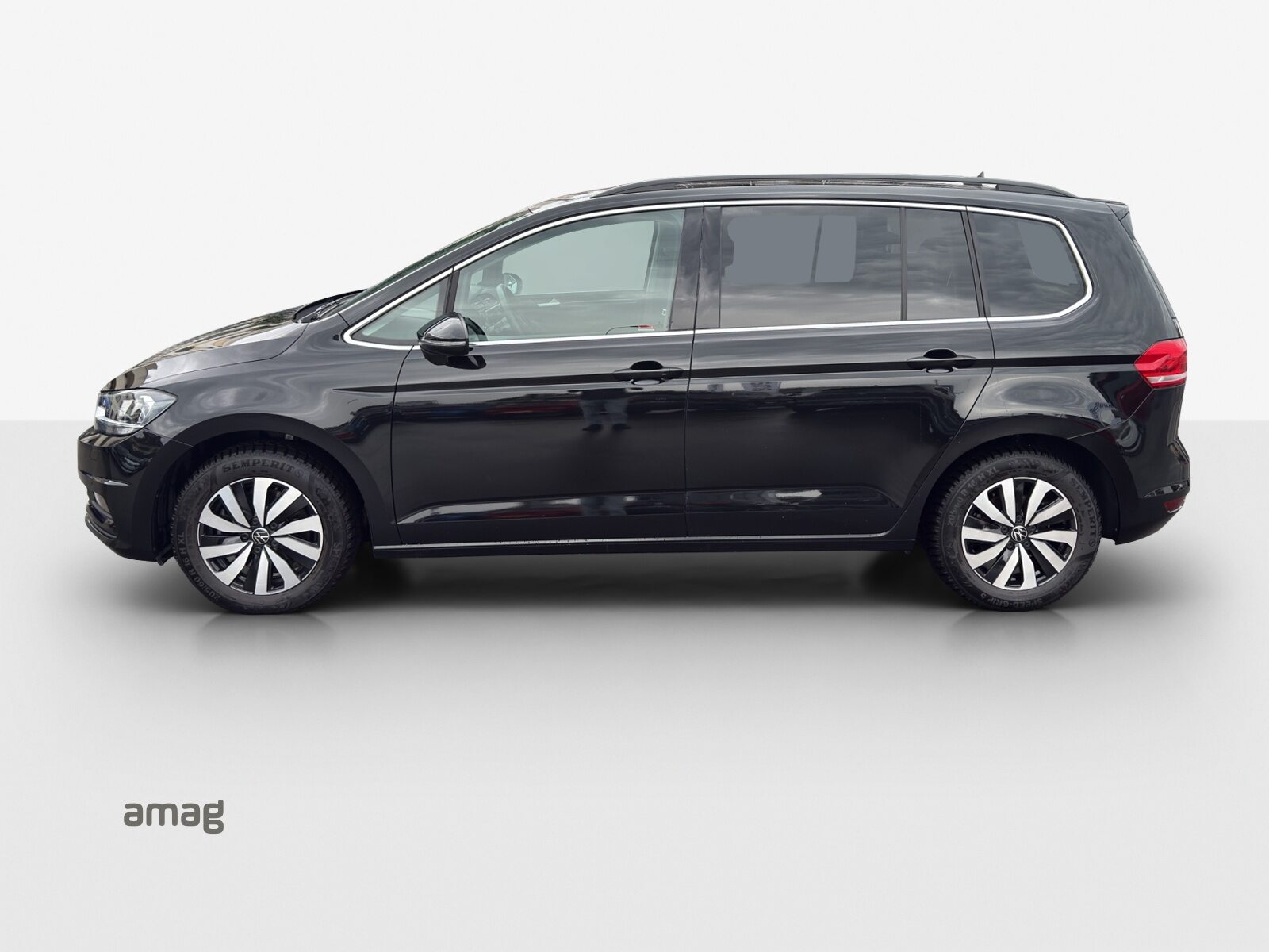 VW Touran Comfortline, Petrol, Second hand / Used, Automatic - 2