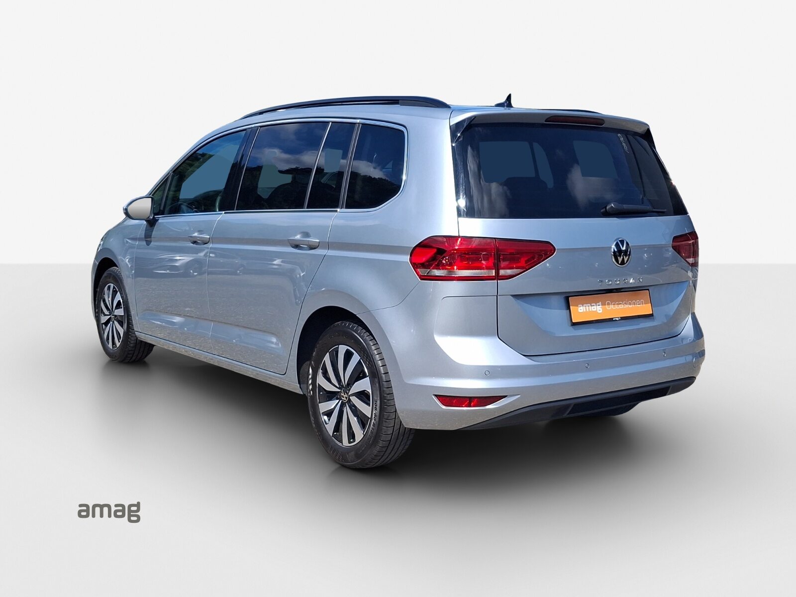 VW Touran Comfortline, Petrol, Second hand / Used, Automatic - 3
