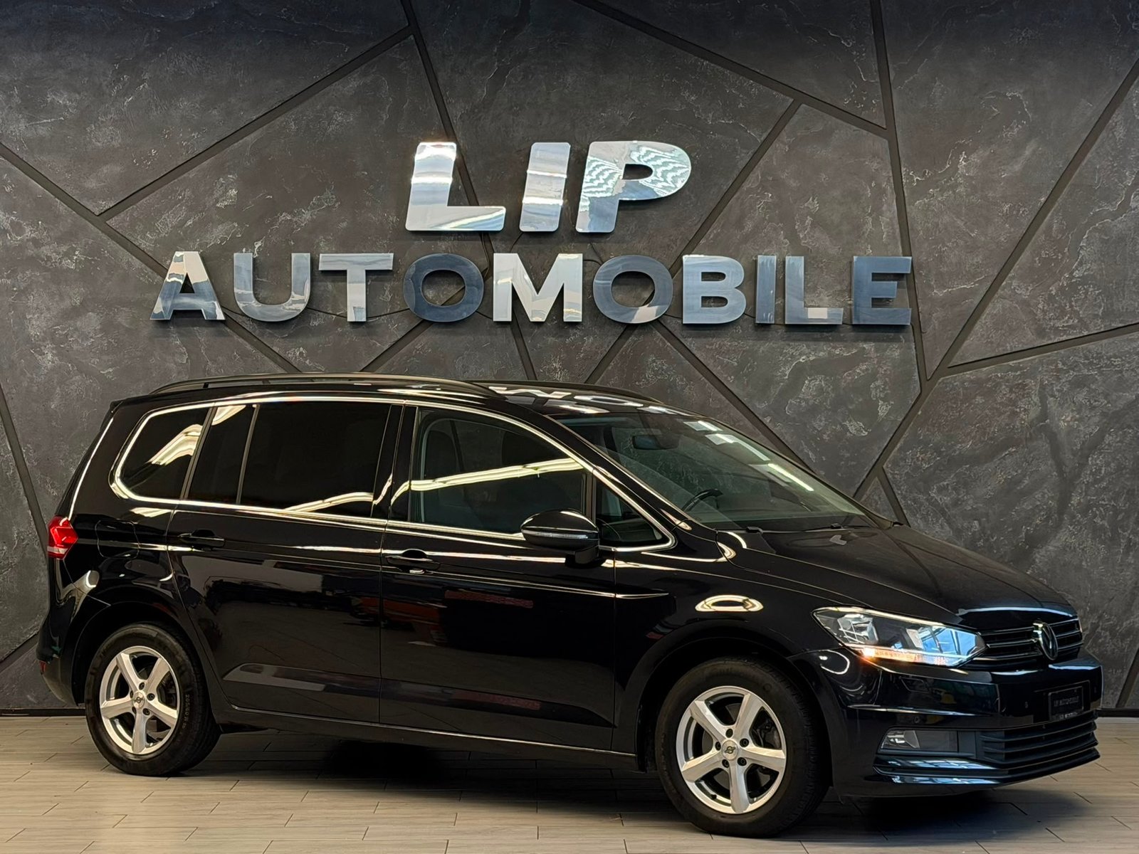 VW Touran 2.0 TDI BlueMotion Technology Comfortline DSG, Diesel, Occasion / Utilisé, Automatique - 3