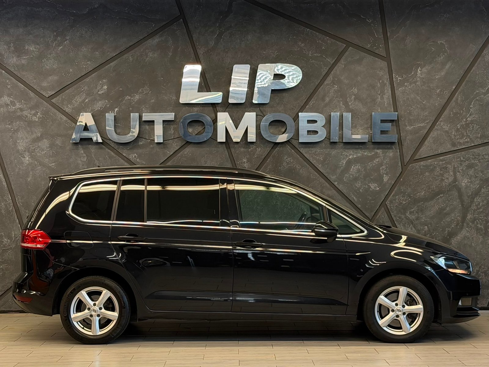 VW Touran 2.0 TDI BlueMotion Technology Comfortline DSG, Diesel, Occasion / Utilisé, Automatique - 4