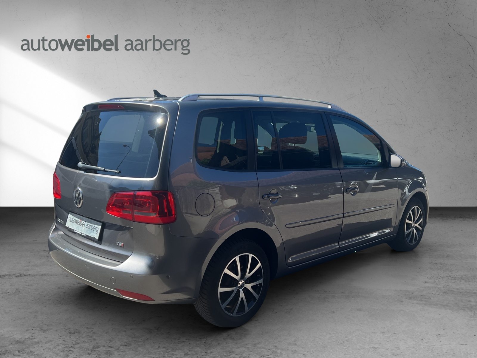 VW Touran Design, Essence, Occasion / Utilisé, Automatique - 2